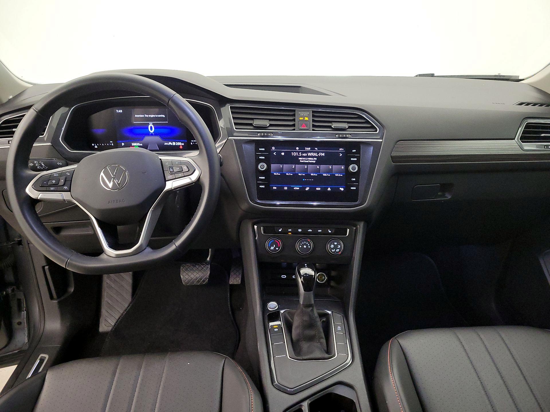 Thumbnail: 2024 Volkswagen Tiguan - 9