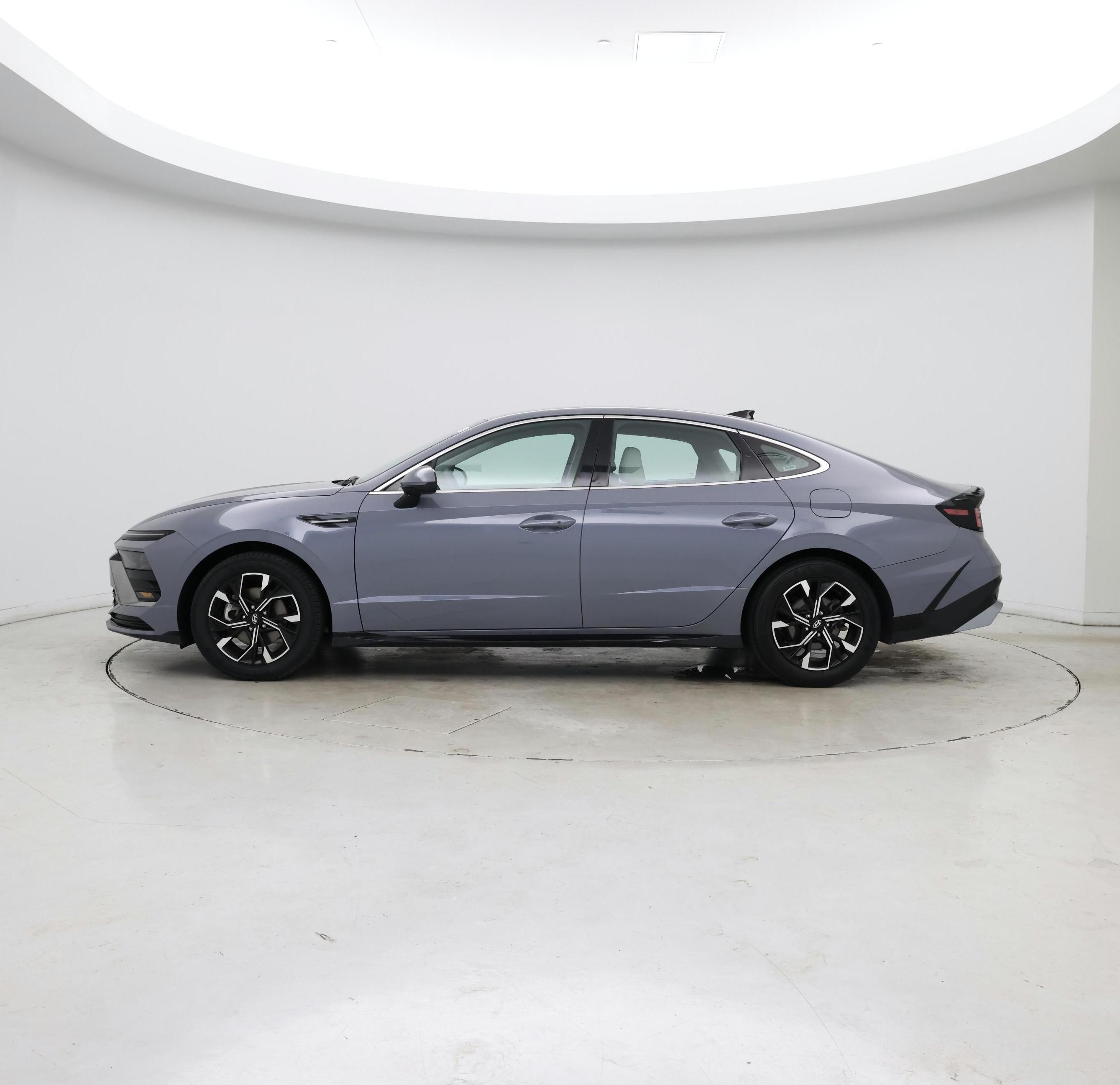 Thumbnail: 2025 Hyundai Sonata - 3