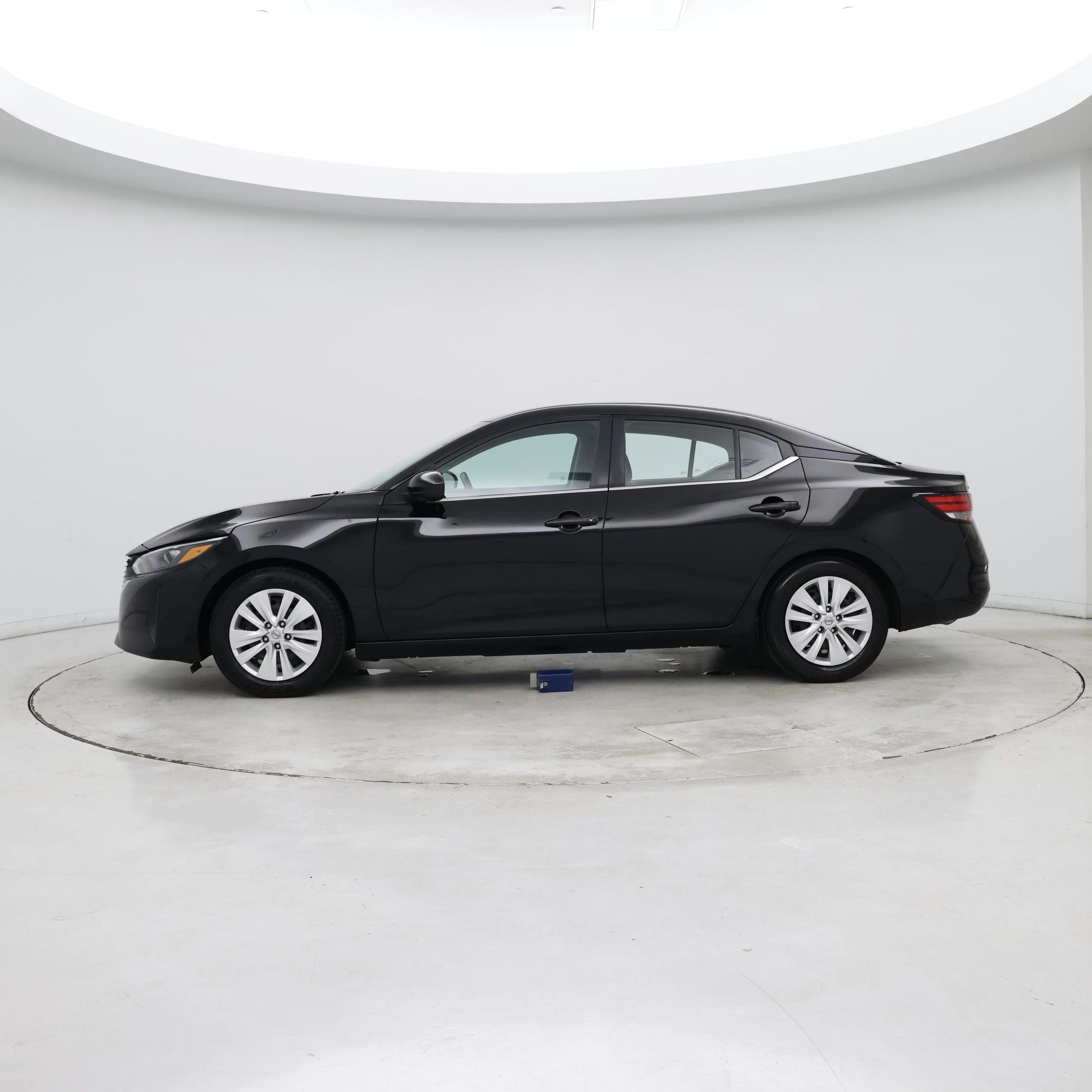 Thumbnail: 2024 Nissan Sentra - 2
