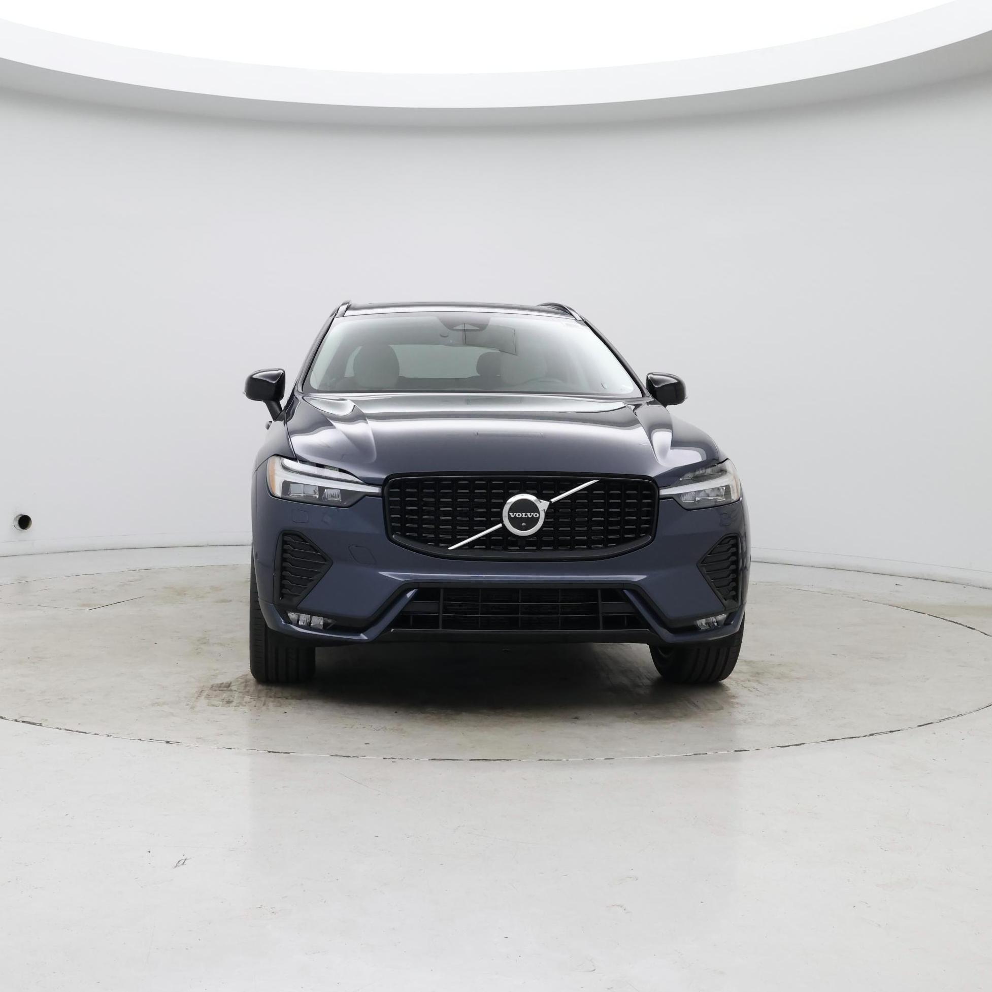 Thumbnail: 2023 Volvo XC60 - 5