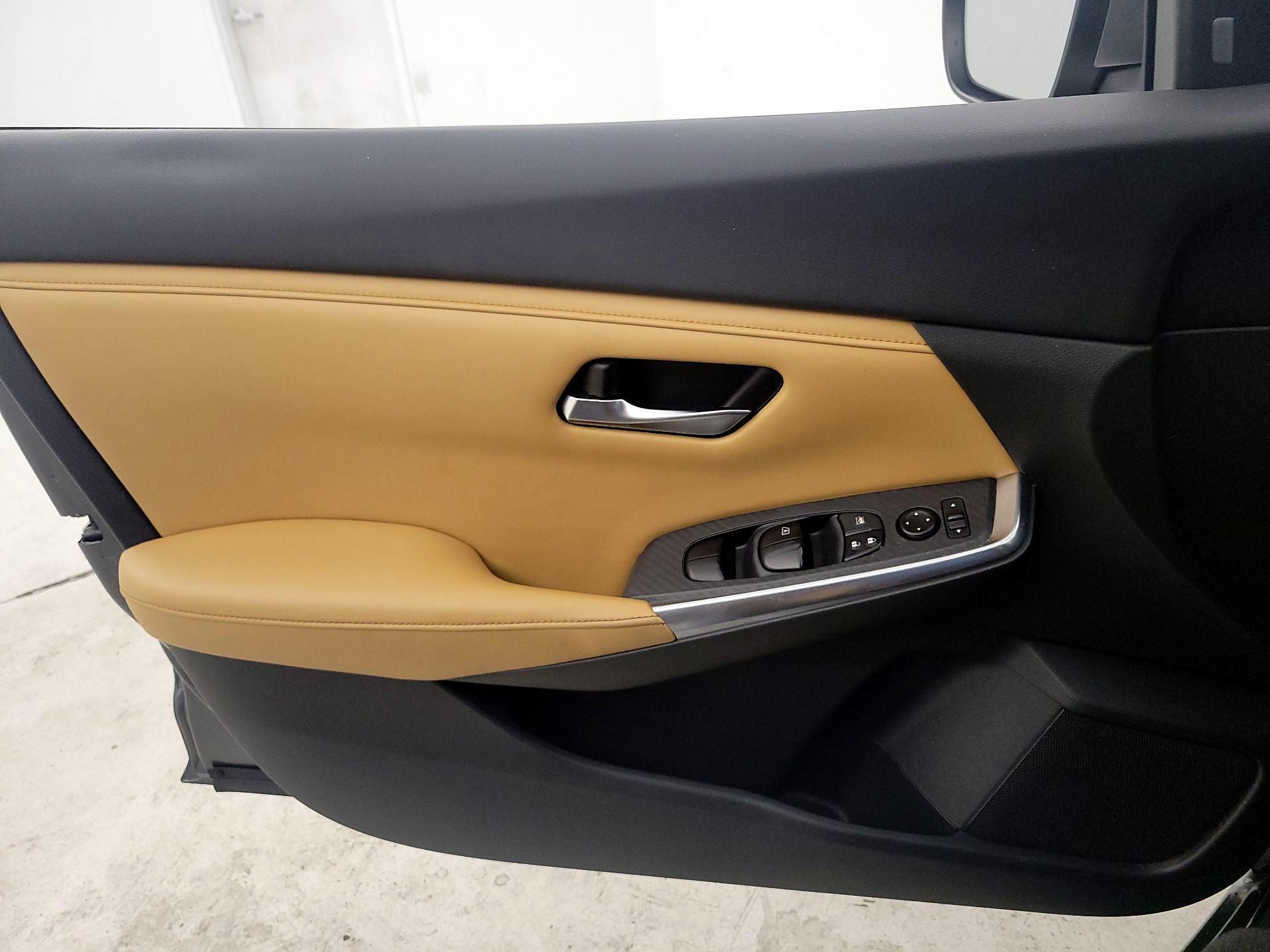 Thumbnail: 2020 Nissan Sentra - 12
