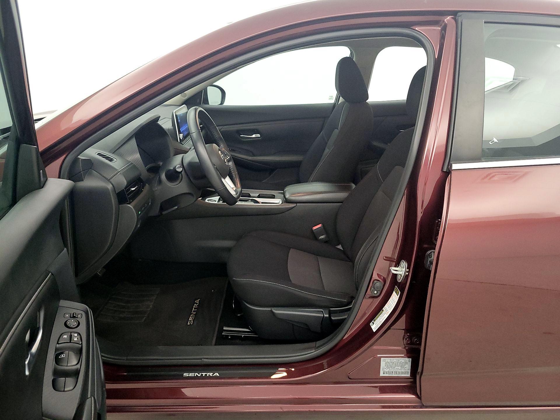 Thumbnail: 2021 Nissan Sentra - 11