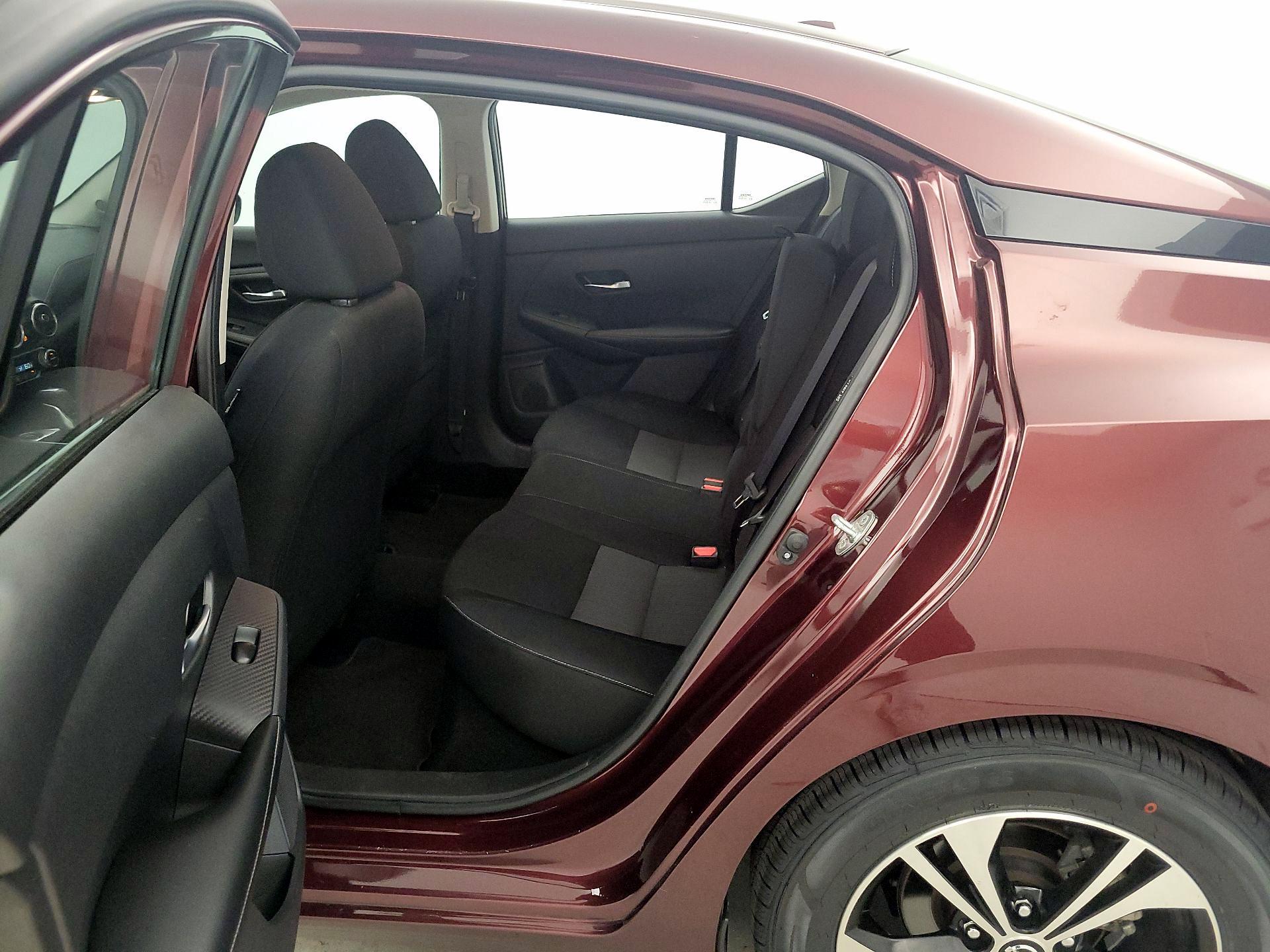 Thumbnail: 2021 Nissan Sentra - 18