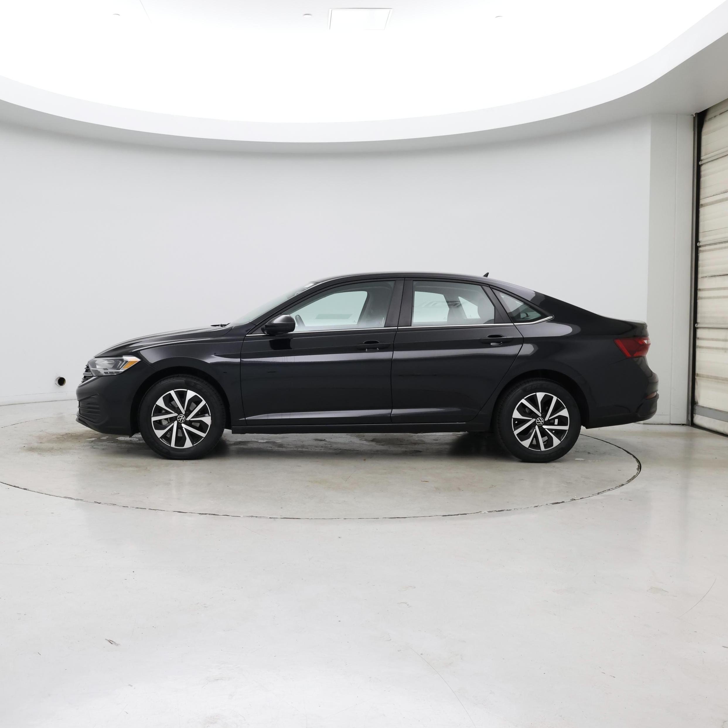 Thumbnail: 2024 Volkswagen Jetta - 3