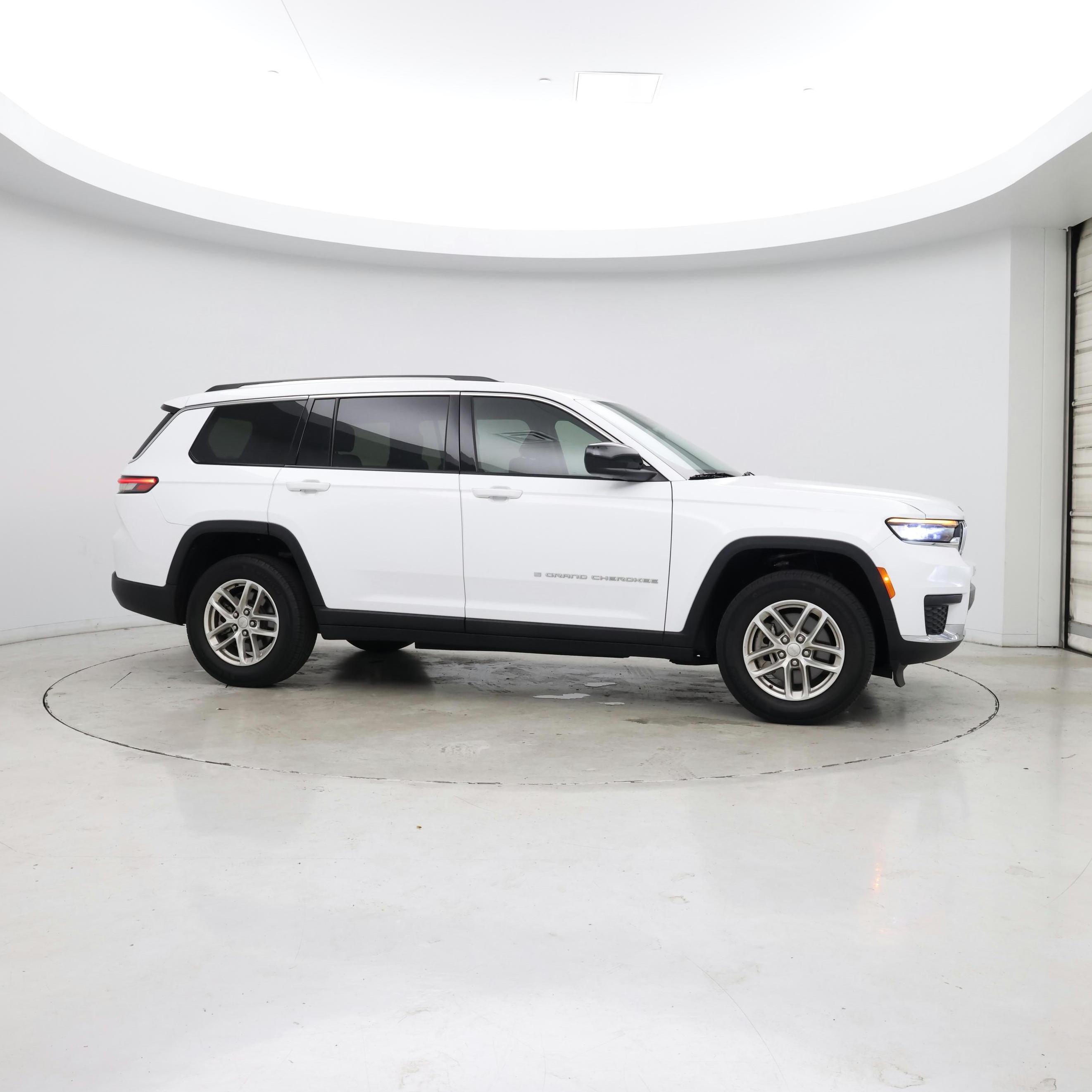 Thumbnail: 2023 Jeep Grand Cherokee L - 7