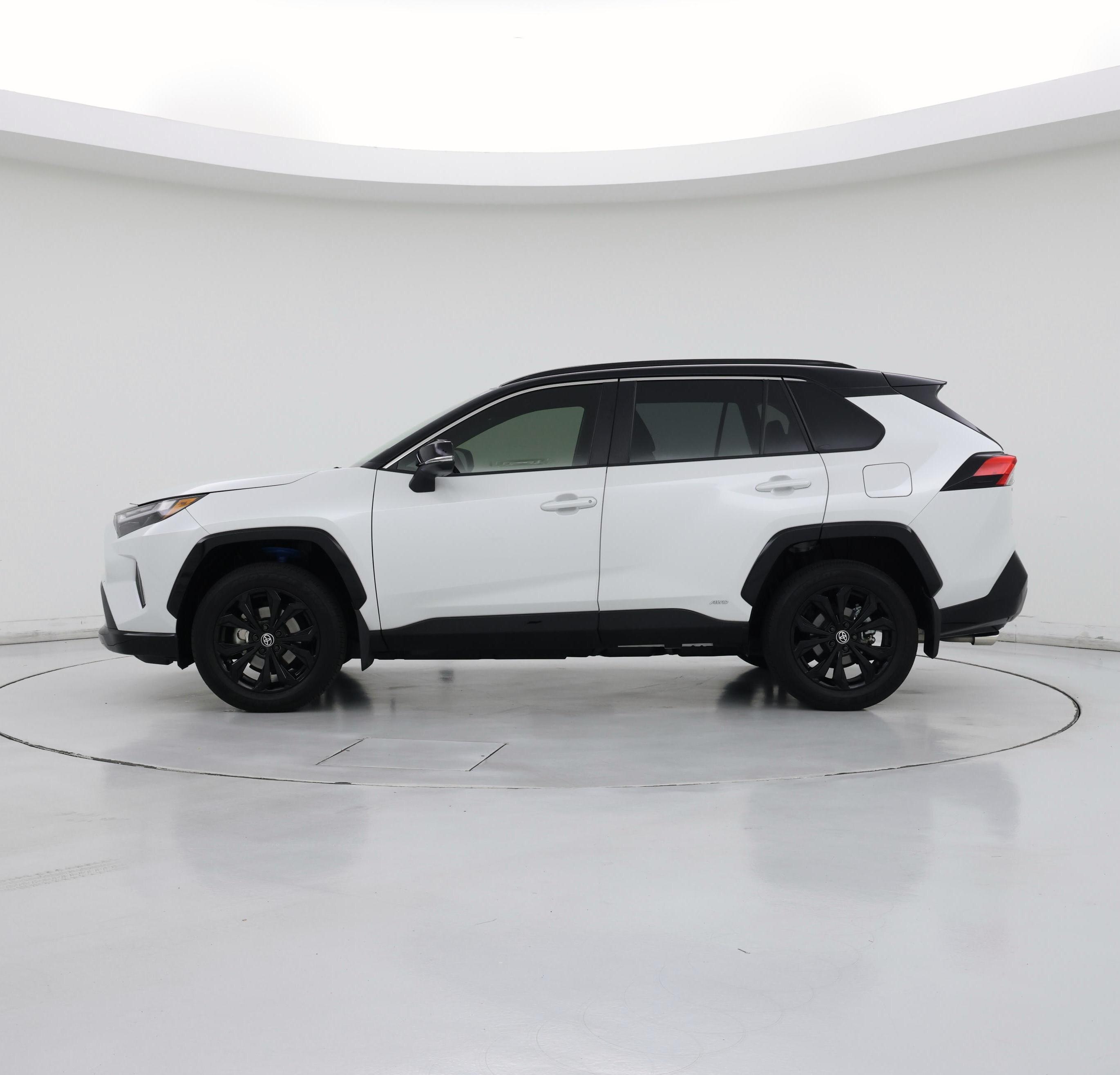 Thumbnail: 2025 Toyota RAV4 - 3