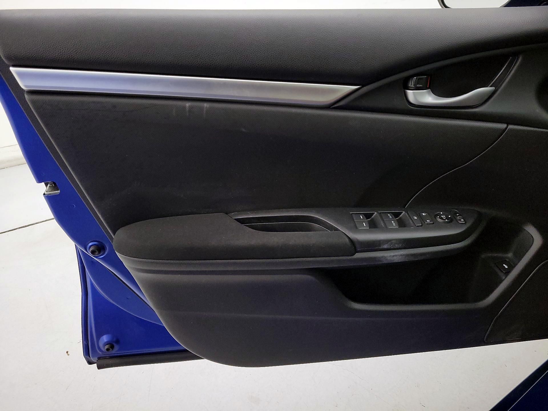 Thumbnail: 2019 Honda Civic - 12