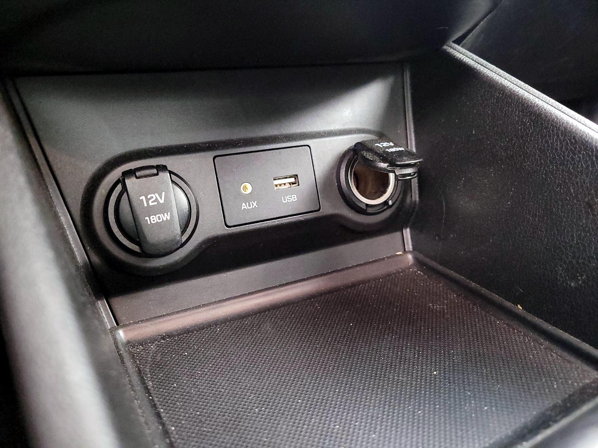 Thumbnail: 2018 Hyundai Accent - 18