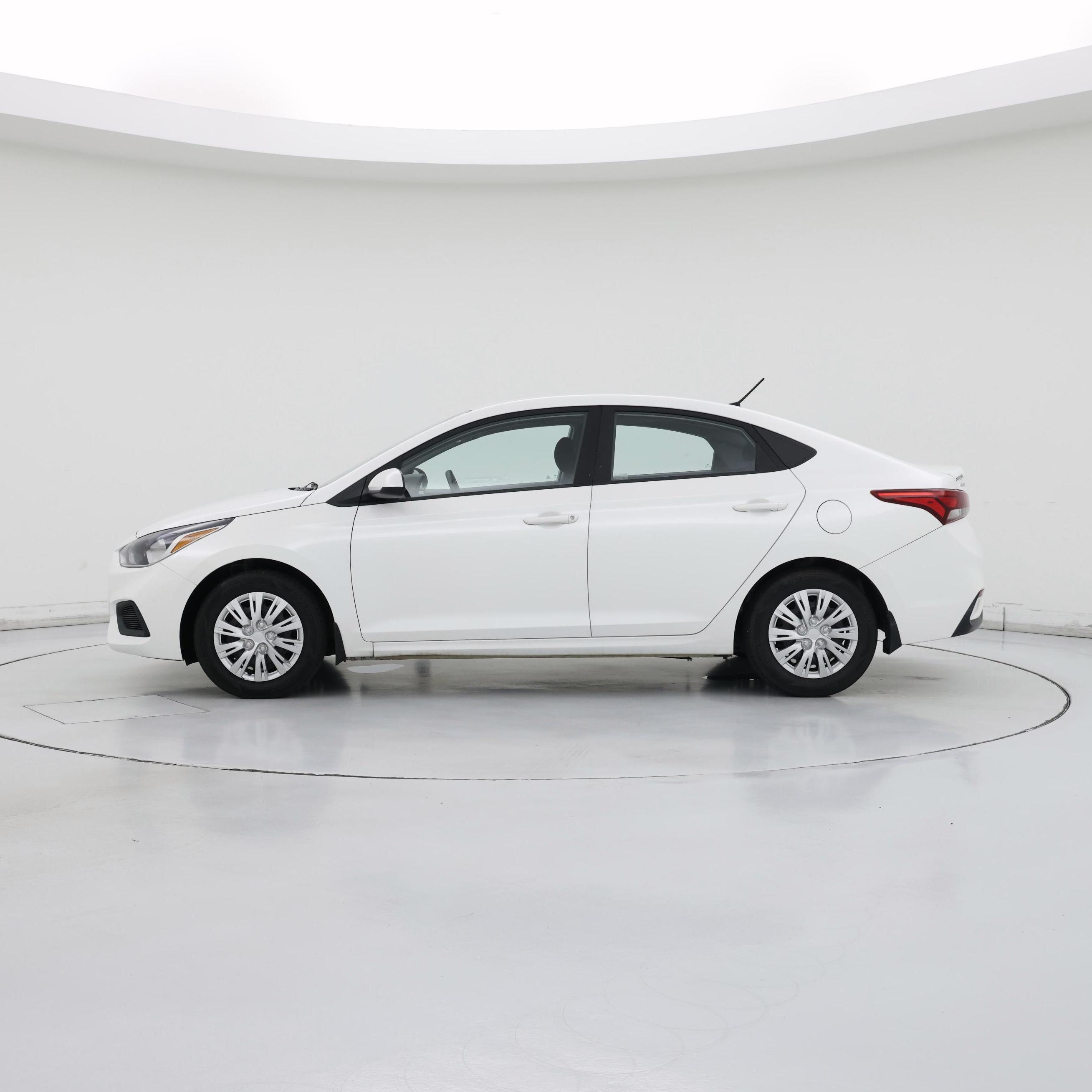 Thumbnail: 2018 Hyundai Accent - 3