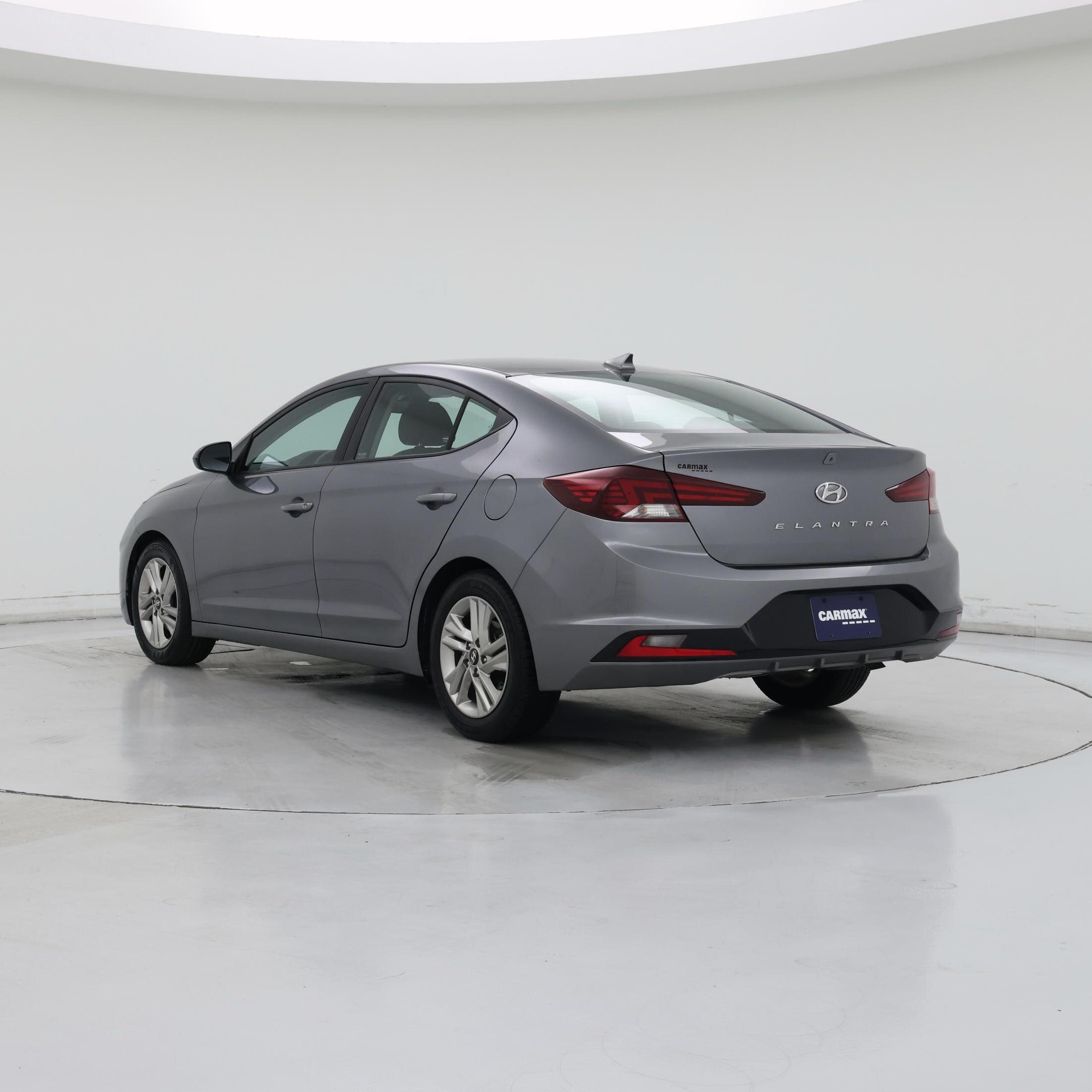 Thumbnail: 2019 Hyundai Elantra - 2