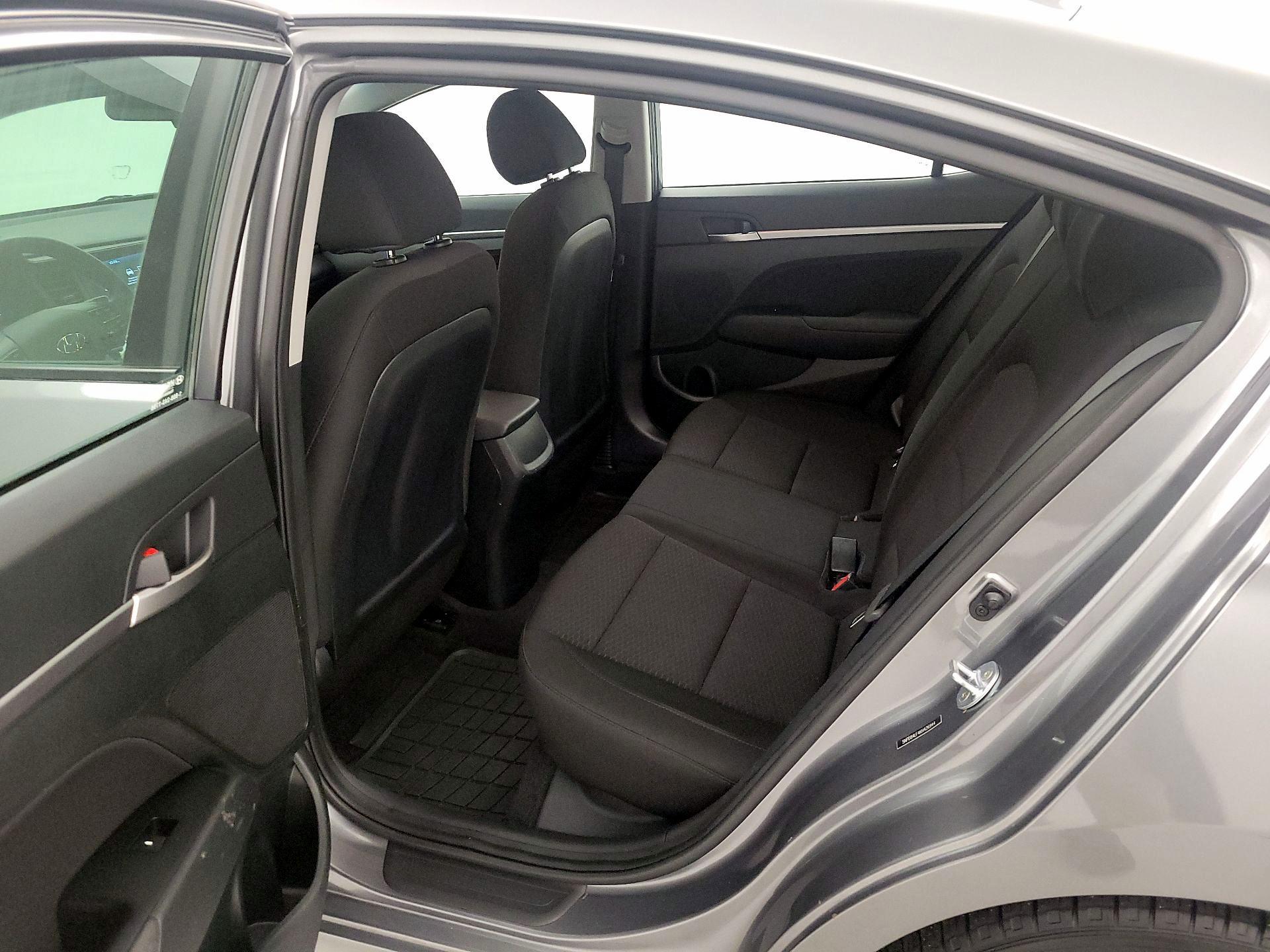 Thumbnail: 2019 Hyundai Elantra - 19