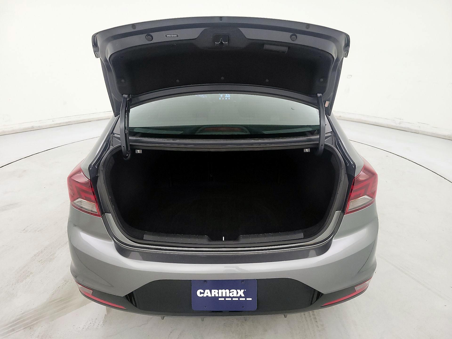 Thumbnail: 2019 Hyundai Elantra - 20