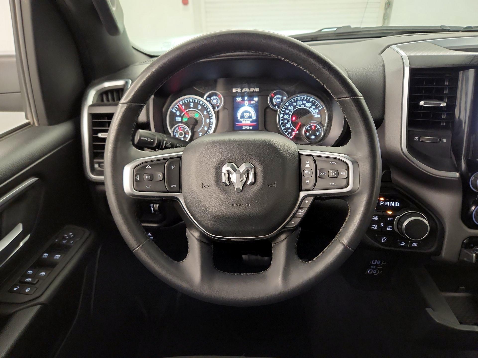 Thumbnail: 2025 RAM 1500 - 10