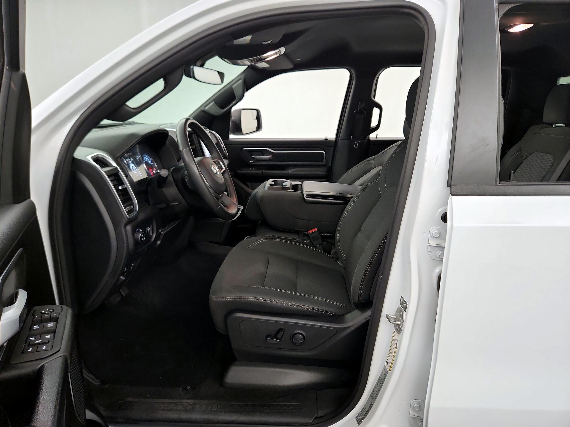 Thumbnail: 2025 RAM 1500 - 11