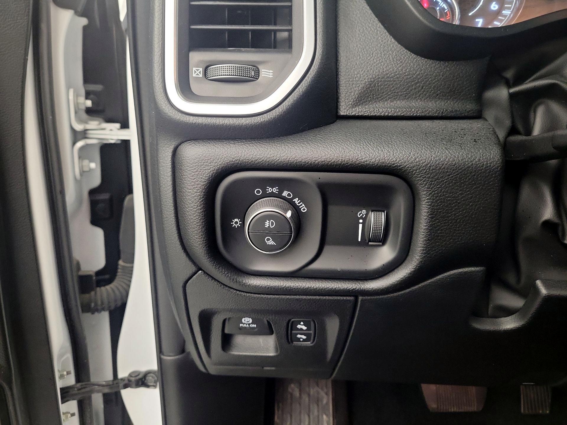 Thumbnail: 2025 RAM 1500 - 11