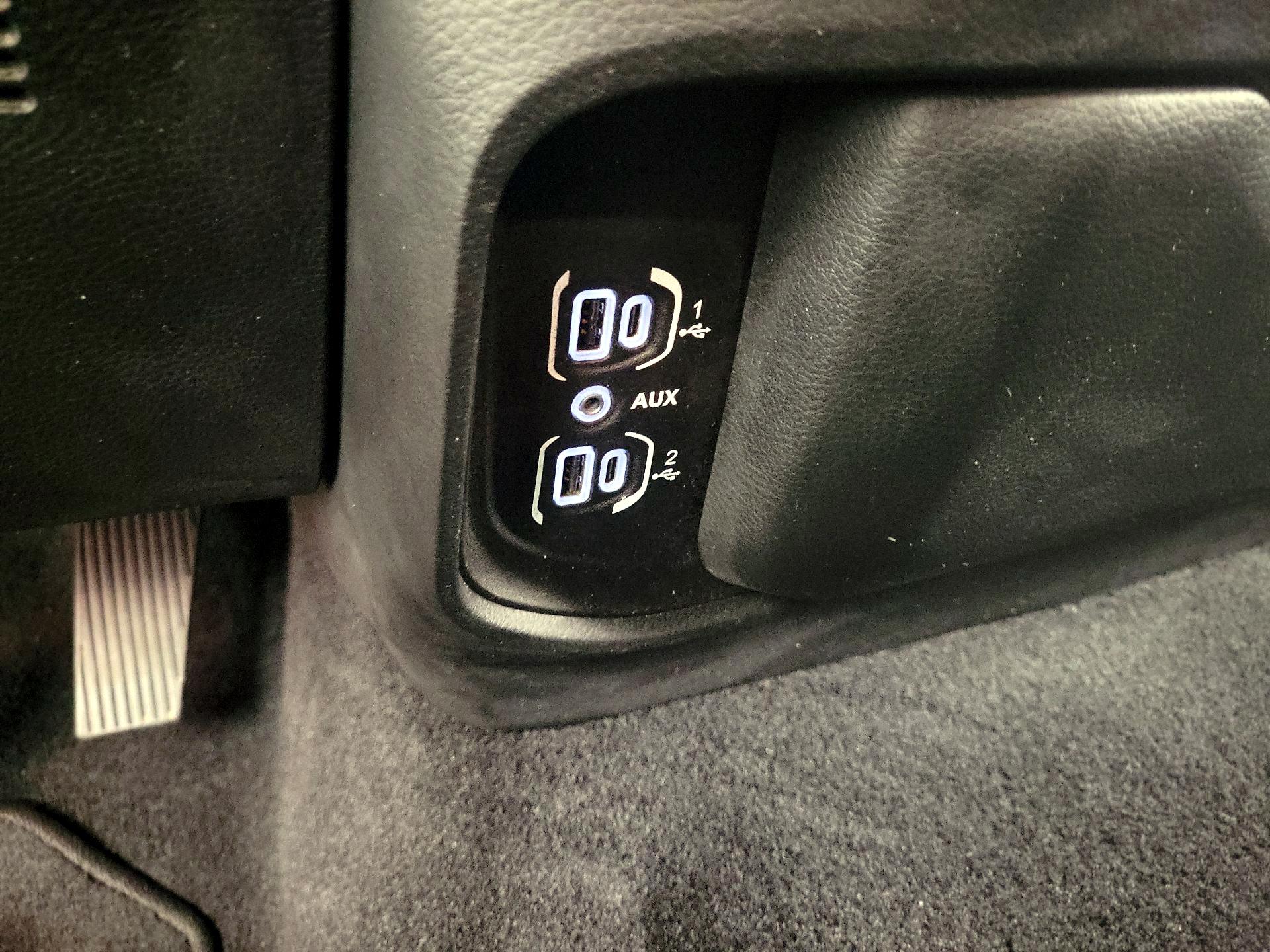Thumbnail: 2025 RAM 1500 - 16