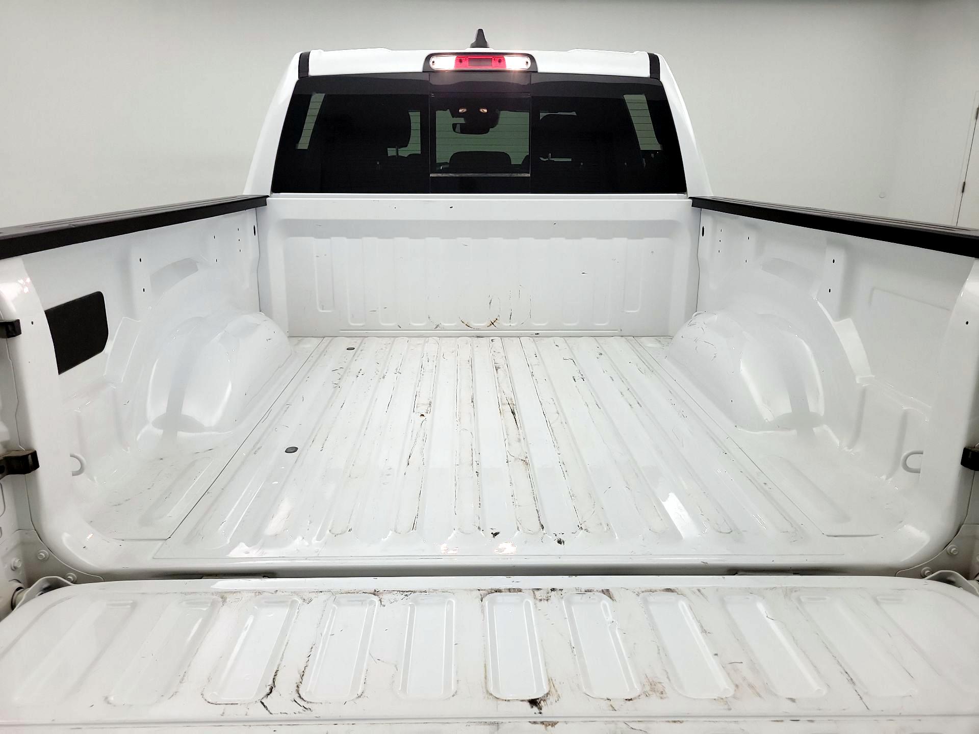 Thumbnail: 2025 RAM 1500 - 18