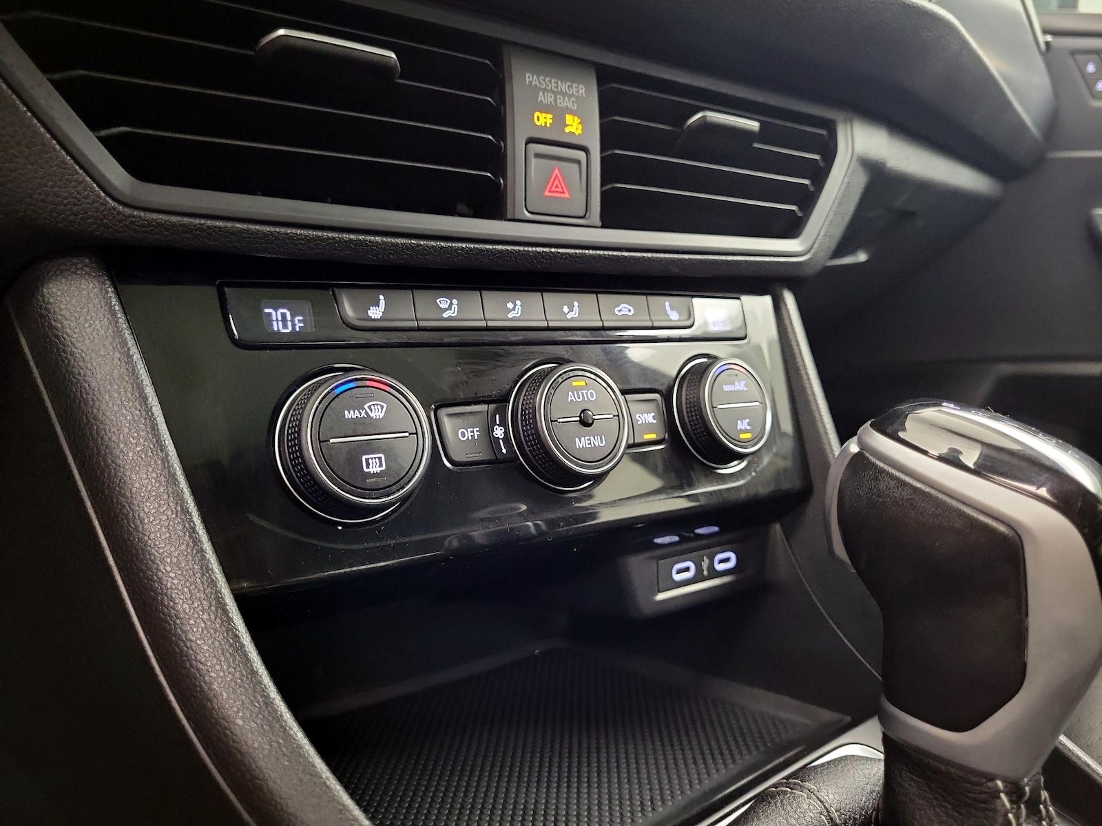 2024 Volkswagen Jetta SE - Photo 15