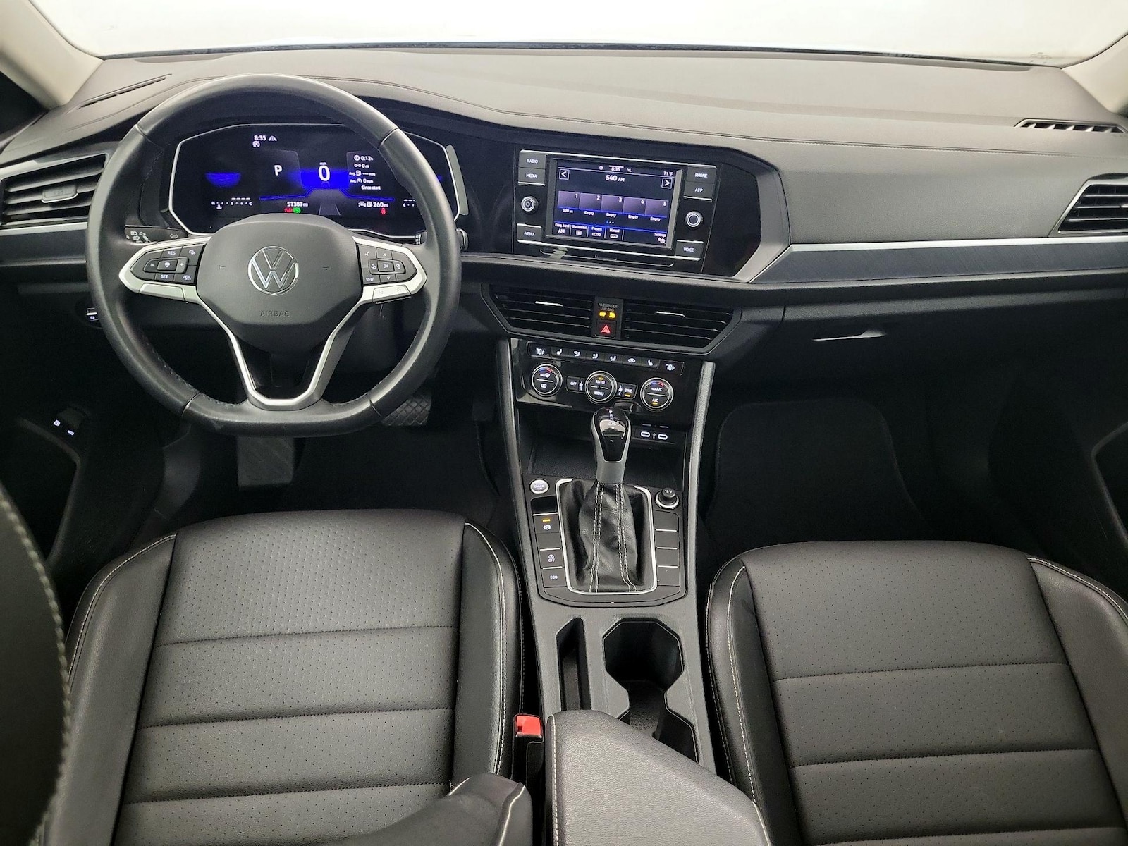 2024 Volkswagen Jetta SE - Photo 8