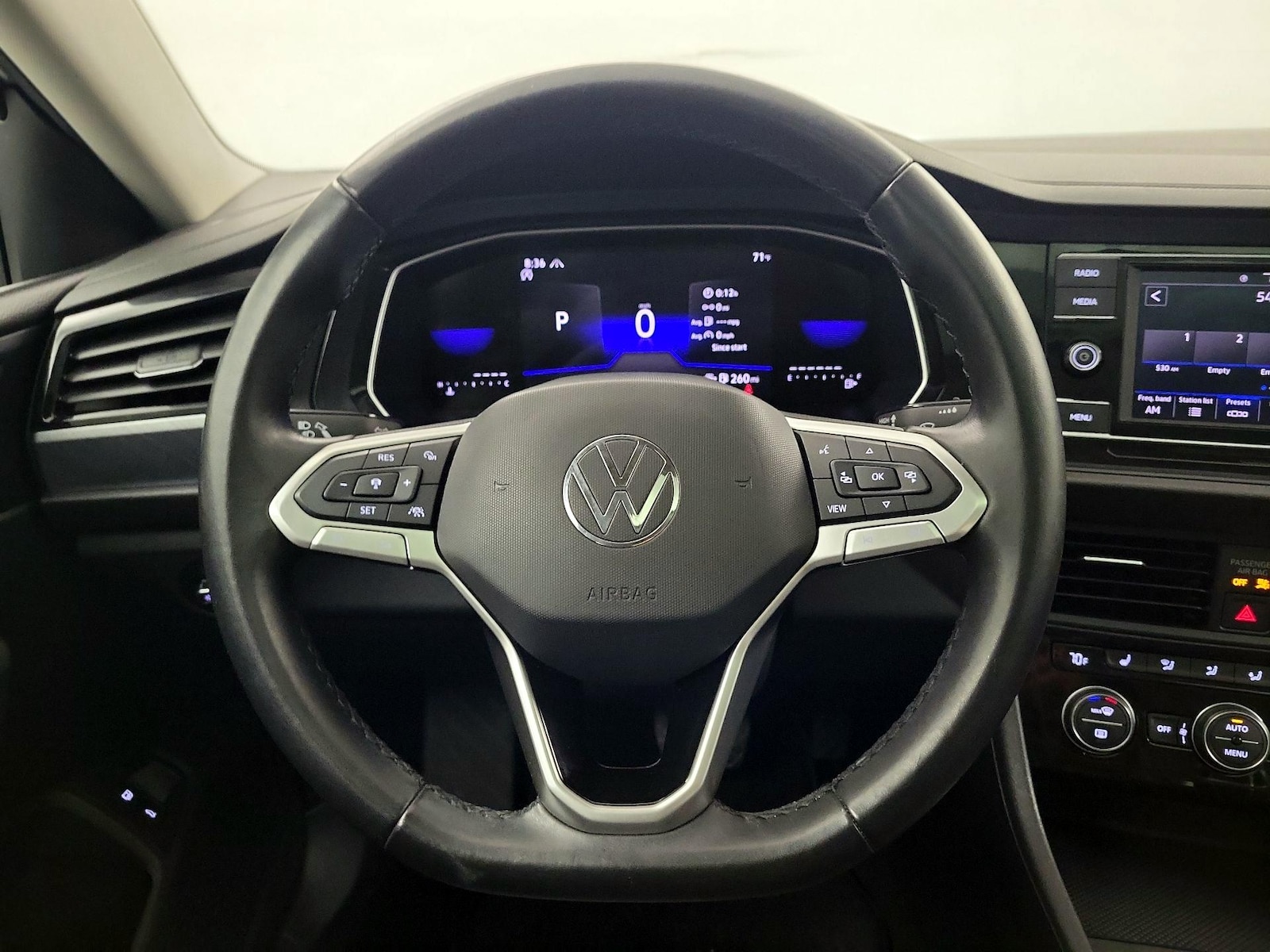 2024 Volkswagen Jetta SE - Photo 9