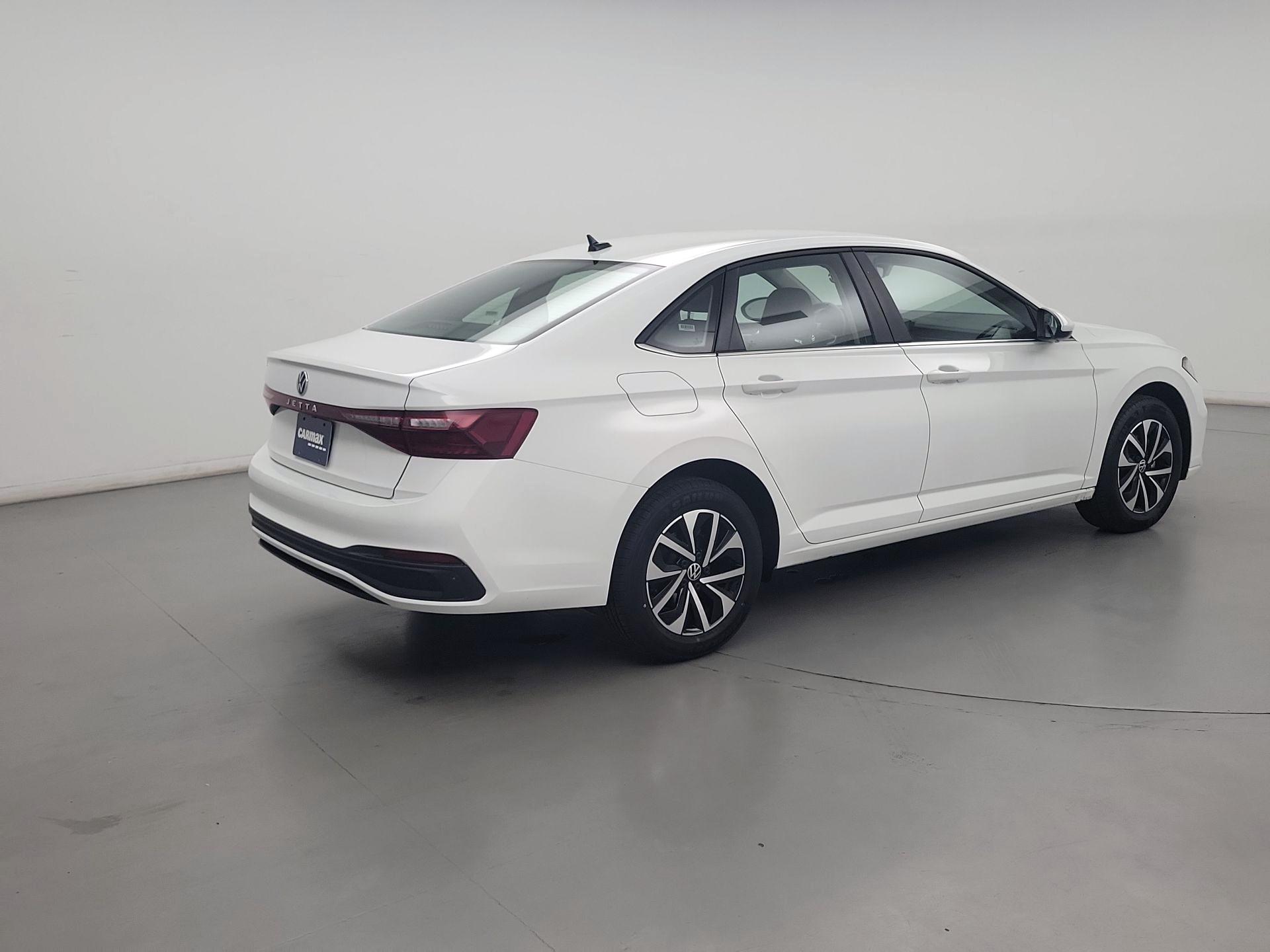 Thumbnail: 2025 Volkswagen Jetta - 5