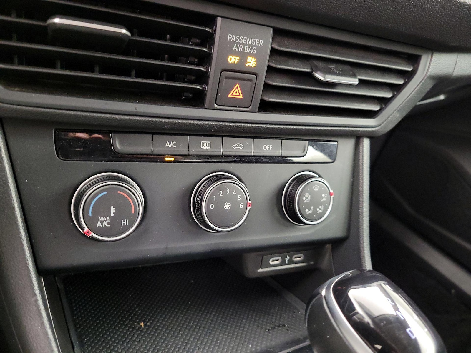 2024 Volkswagen Jetta S - Photo 17