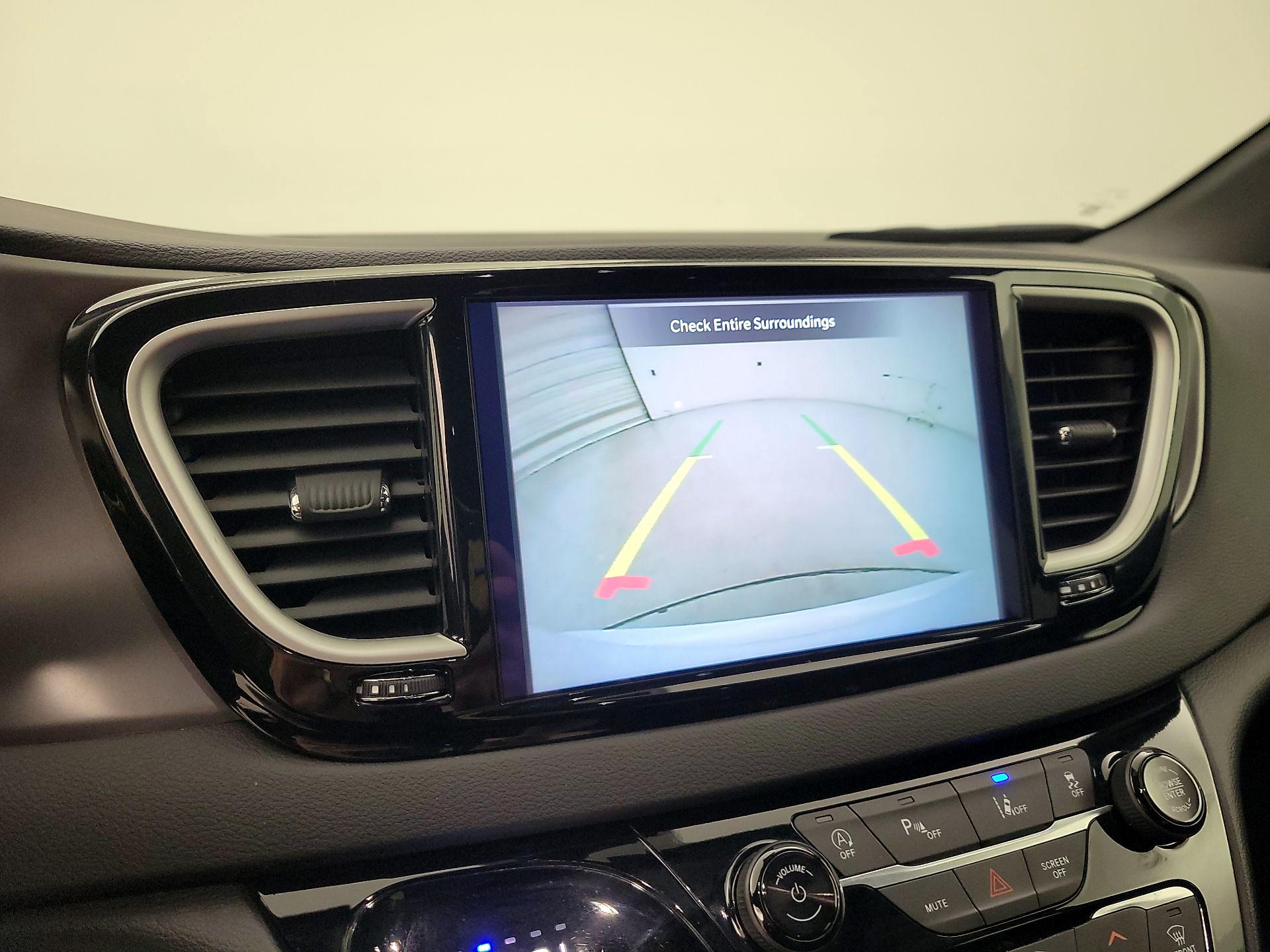 Thumbnail: 2025 Chrysler Pacifica - 14