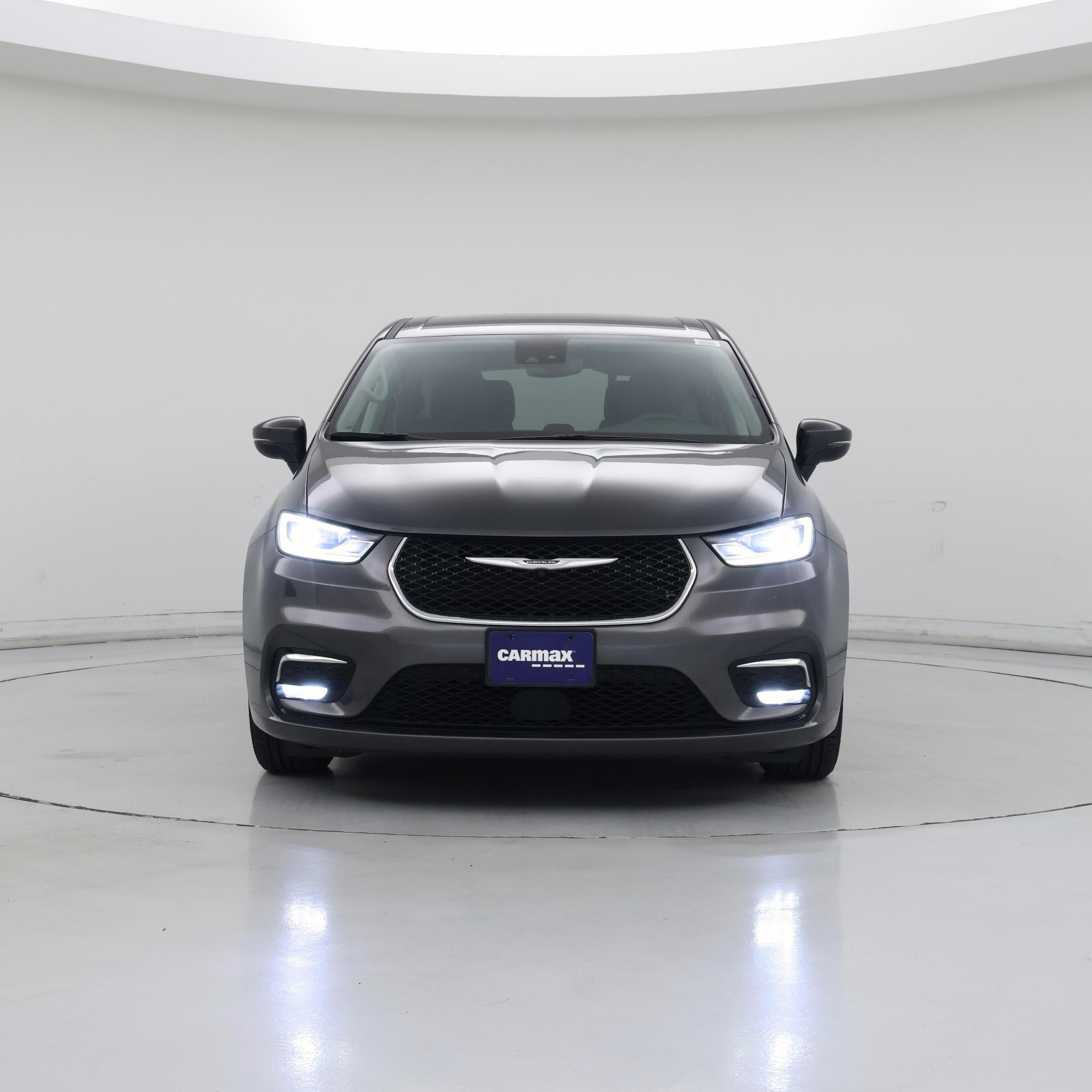 Thumbnail: 2023 Chrysler Pacifica - 5