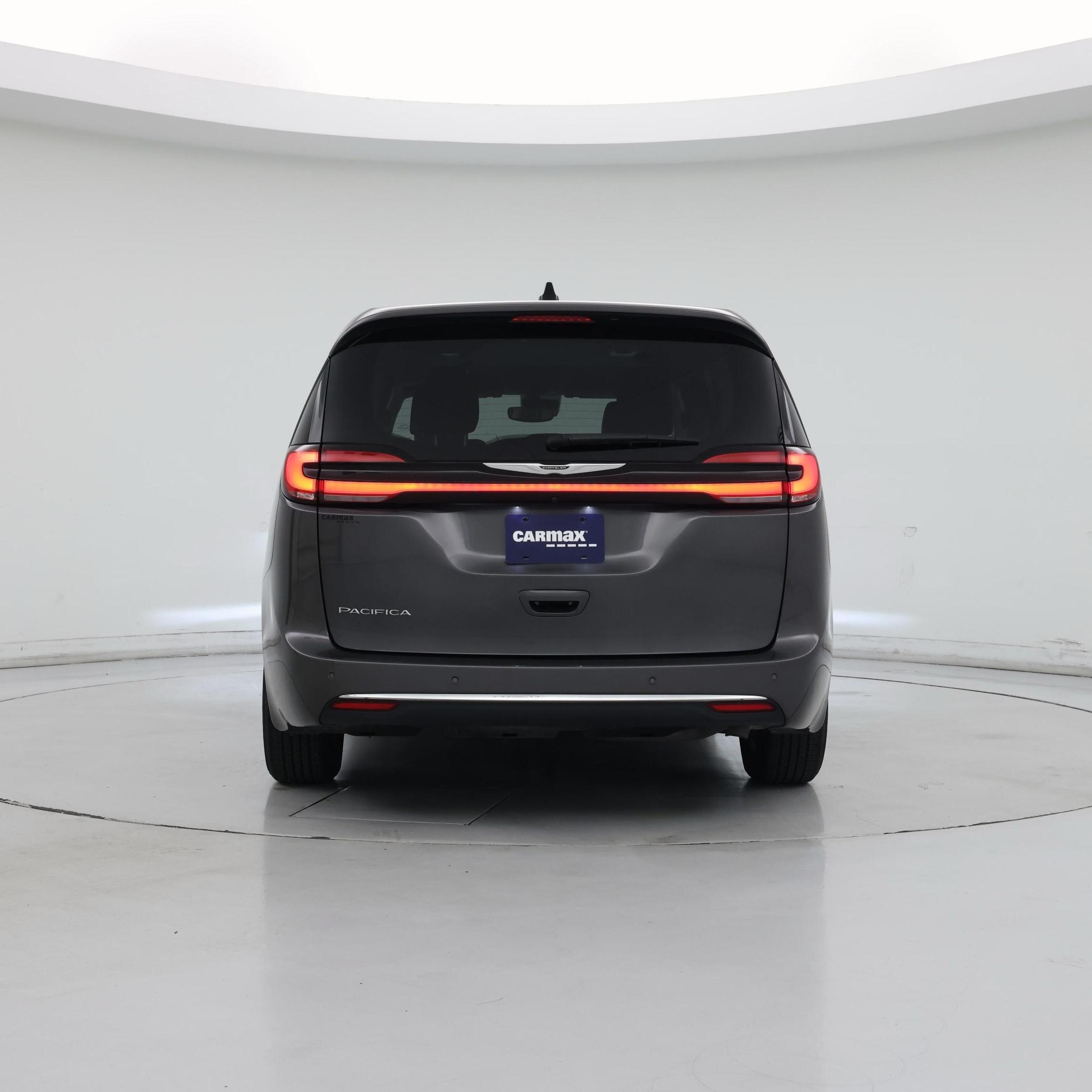 Thumbnail: 2023 Chrysler Pacifica - 6
