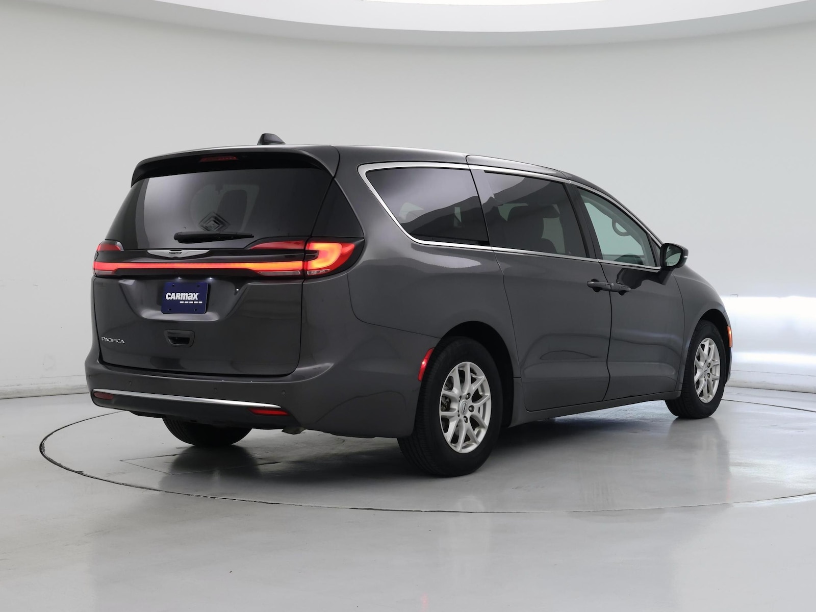 2023 Chrysler Pacifica Touring L - Photo 9