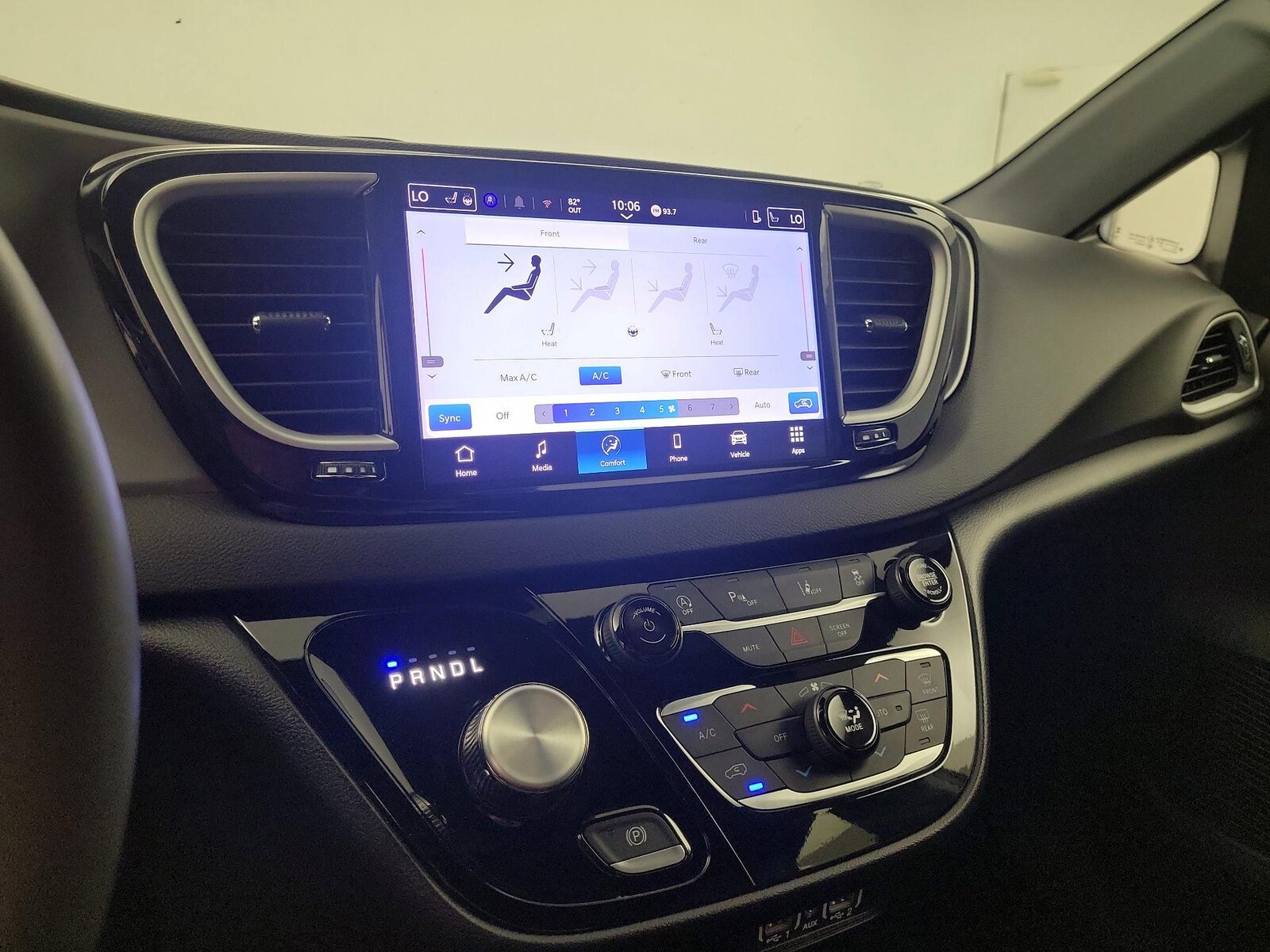 2025 Chrysler Pacifica Select - Photo 15
