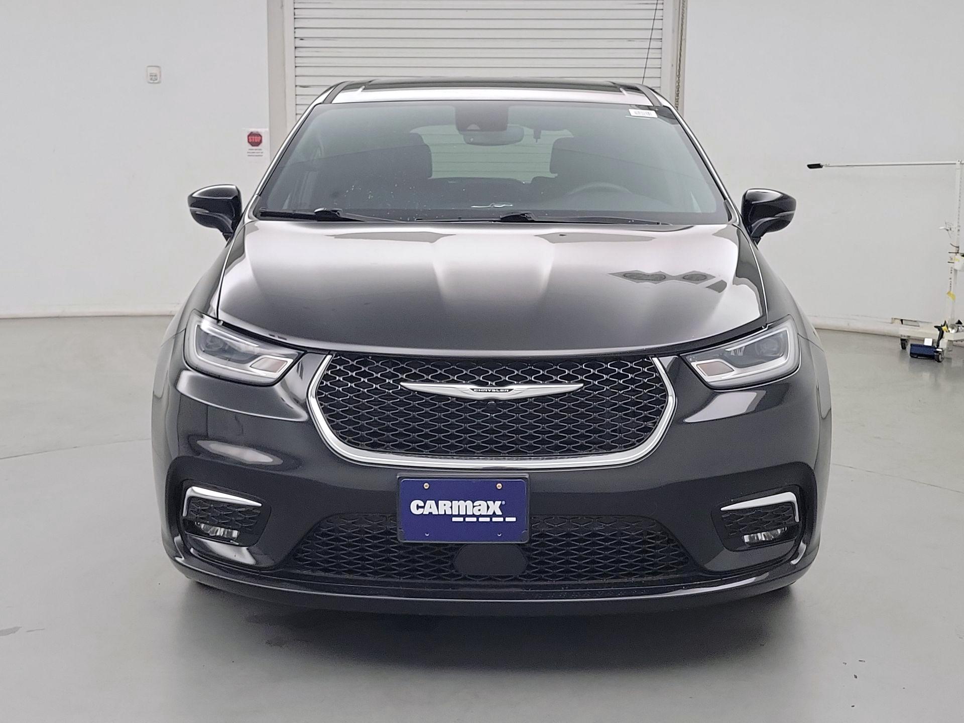 Thumbnail: 2025 Chrysler Pacifica - 2