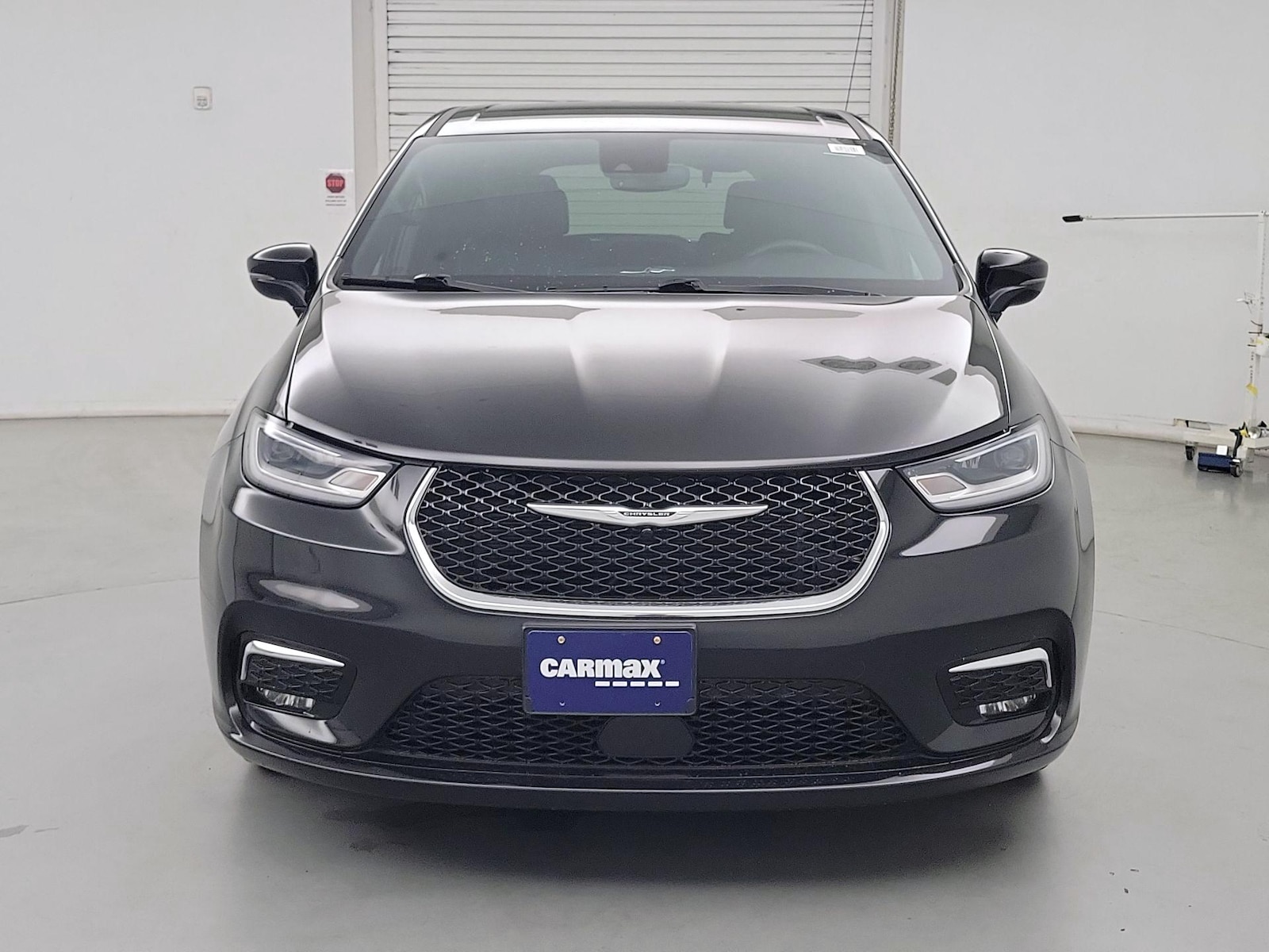 2025 Chrysler Pacifica Select - Photo 2