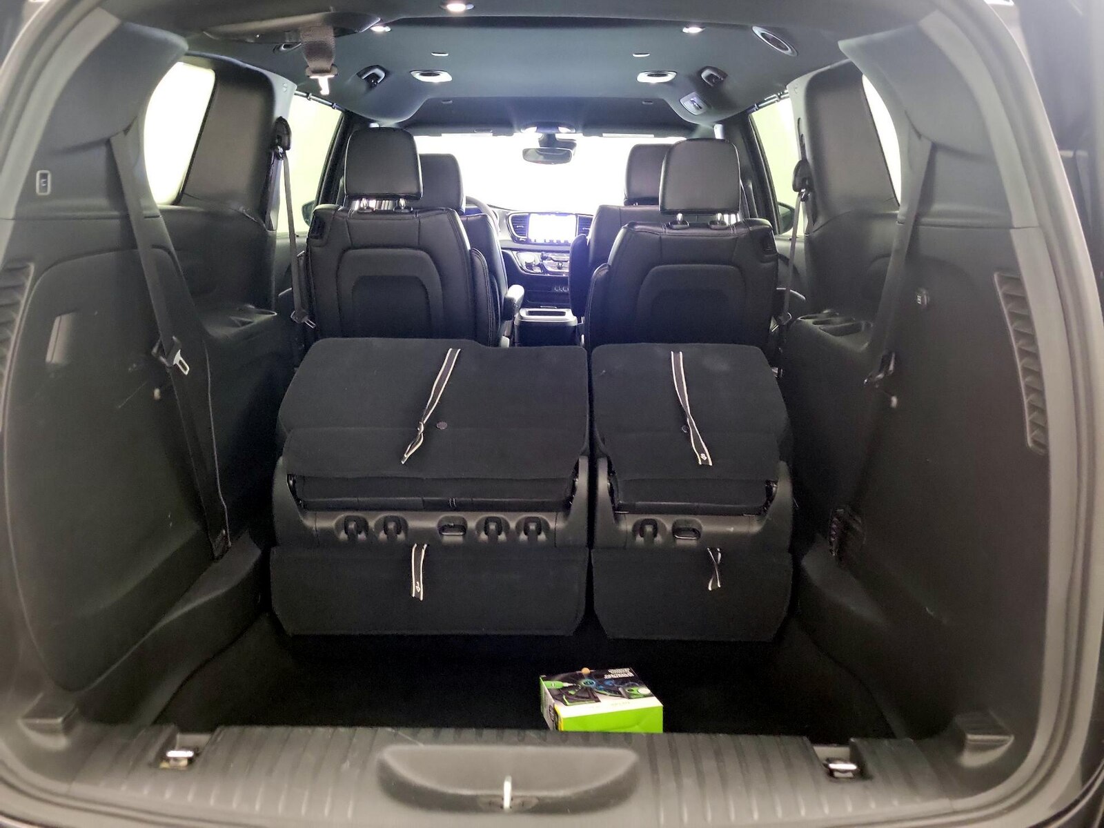 2025 Chrysler Pacifica Select - Photo 20