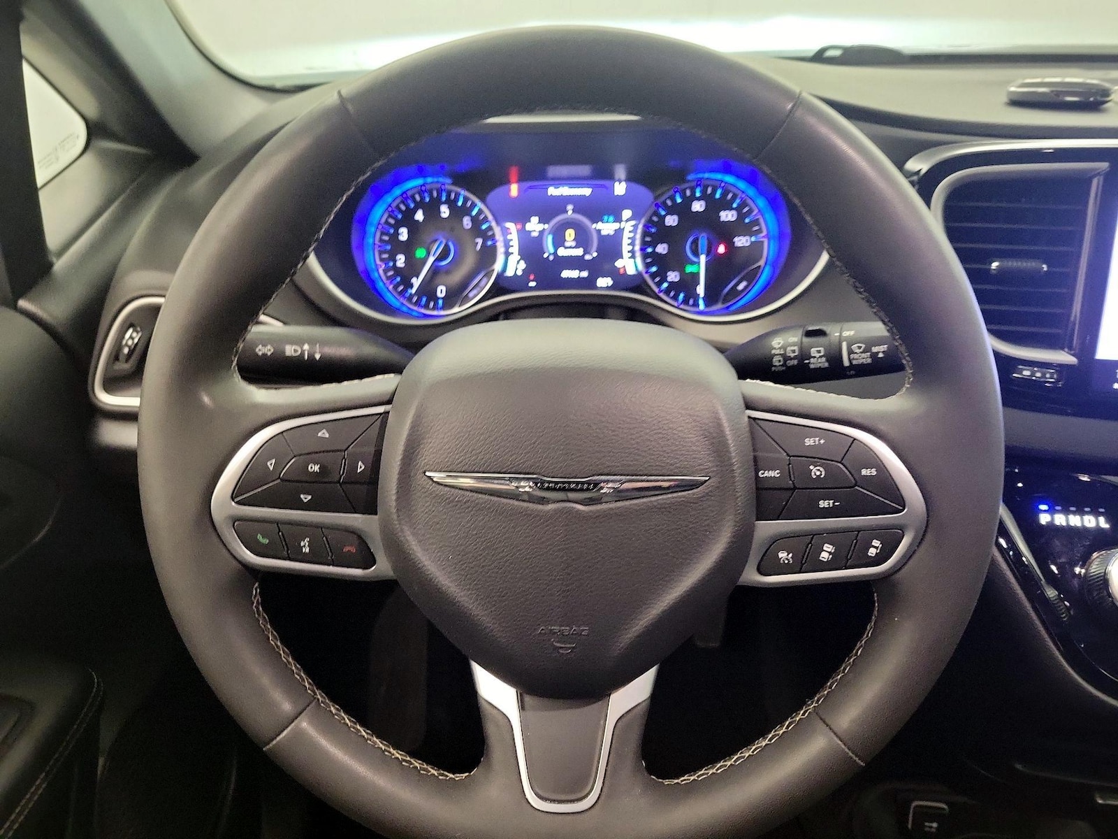 2025 Chrysler Pacifica Select - Photo 9