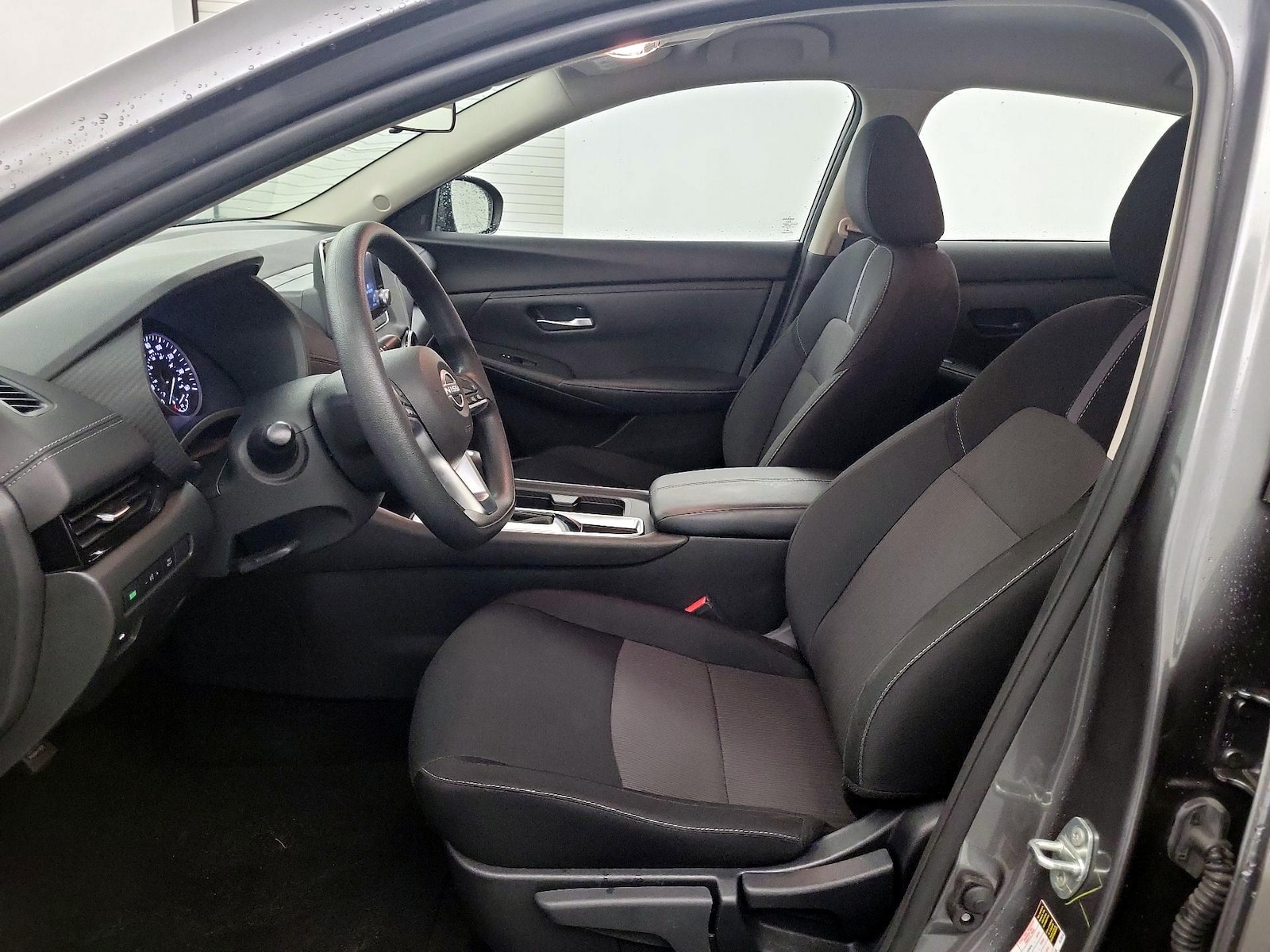 2025 Nissan Sentra SV - Photo 10