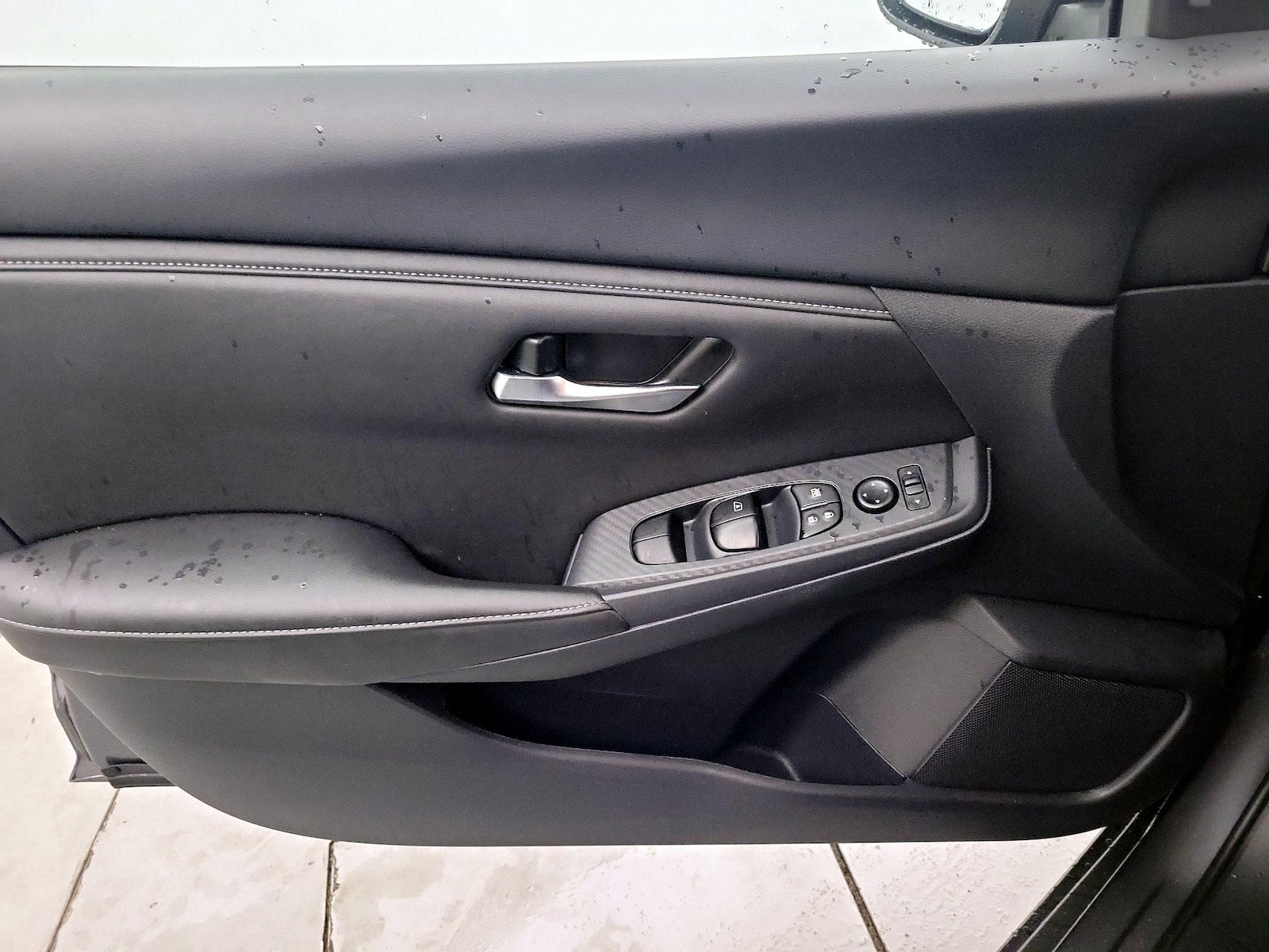 2025 Nissan Sentra SV - Photo 11