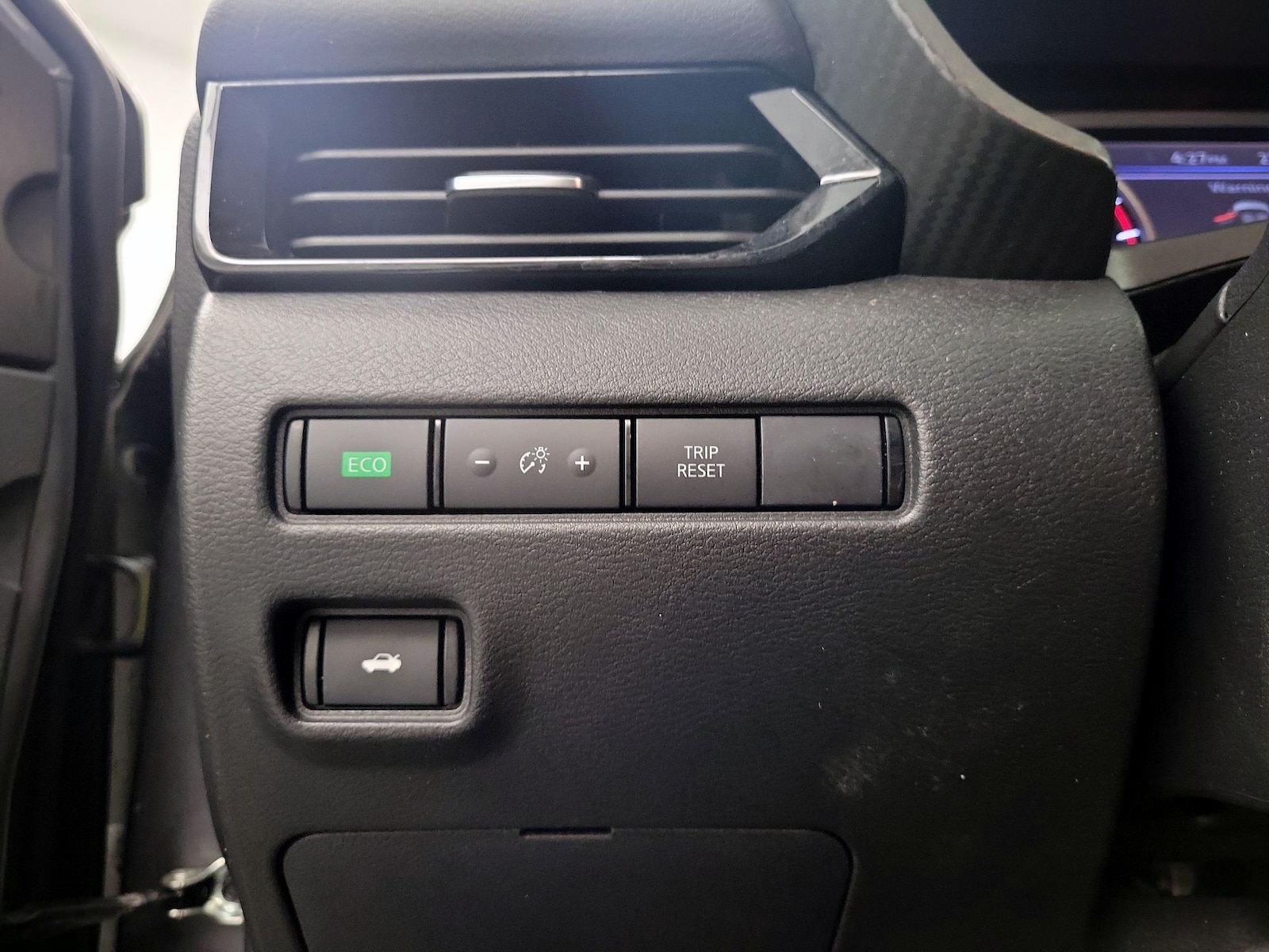 2025 Nissan Sentra SV - Photo 12