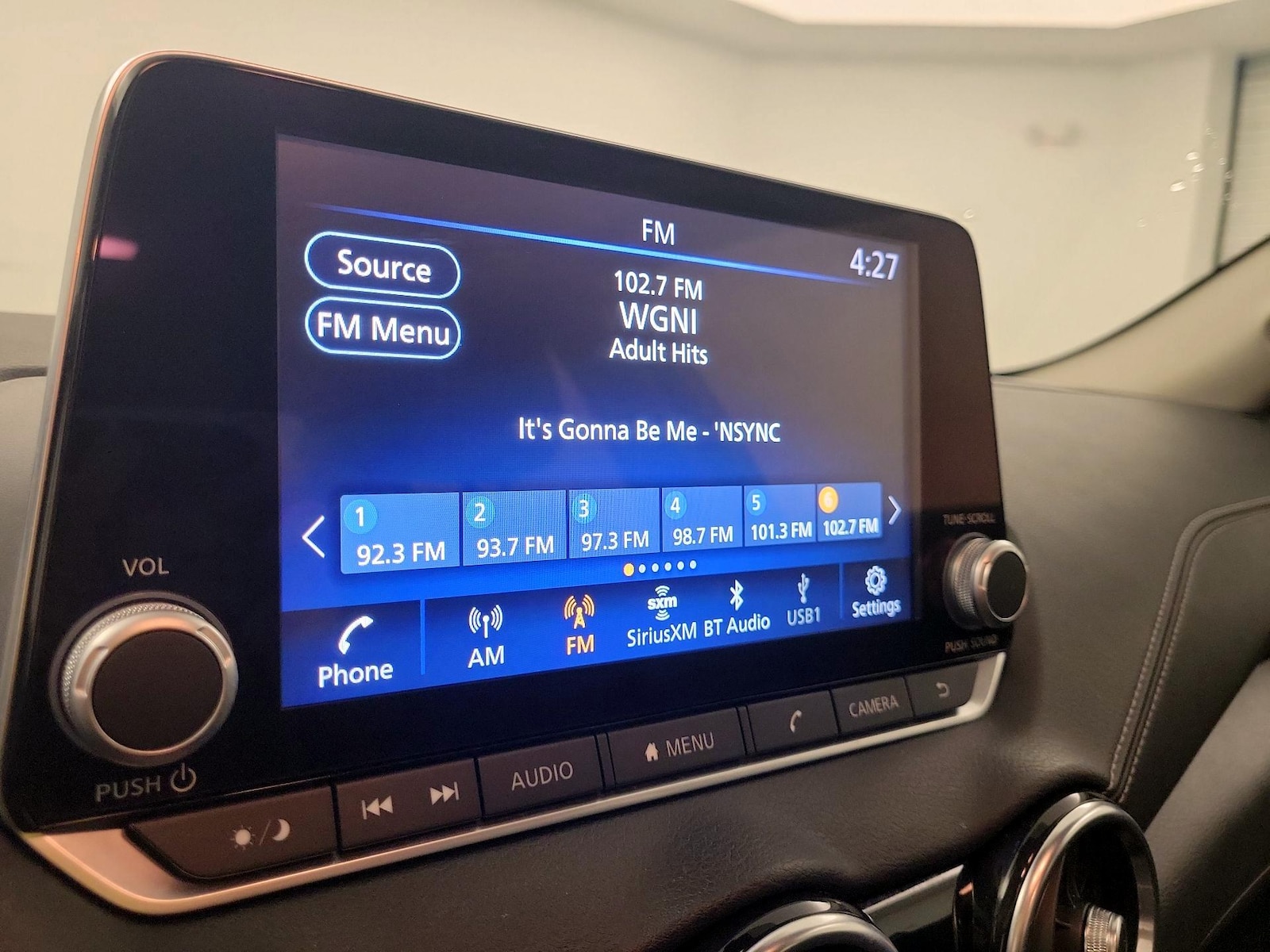 2025 Nissan Sentra SV - Photo 14