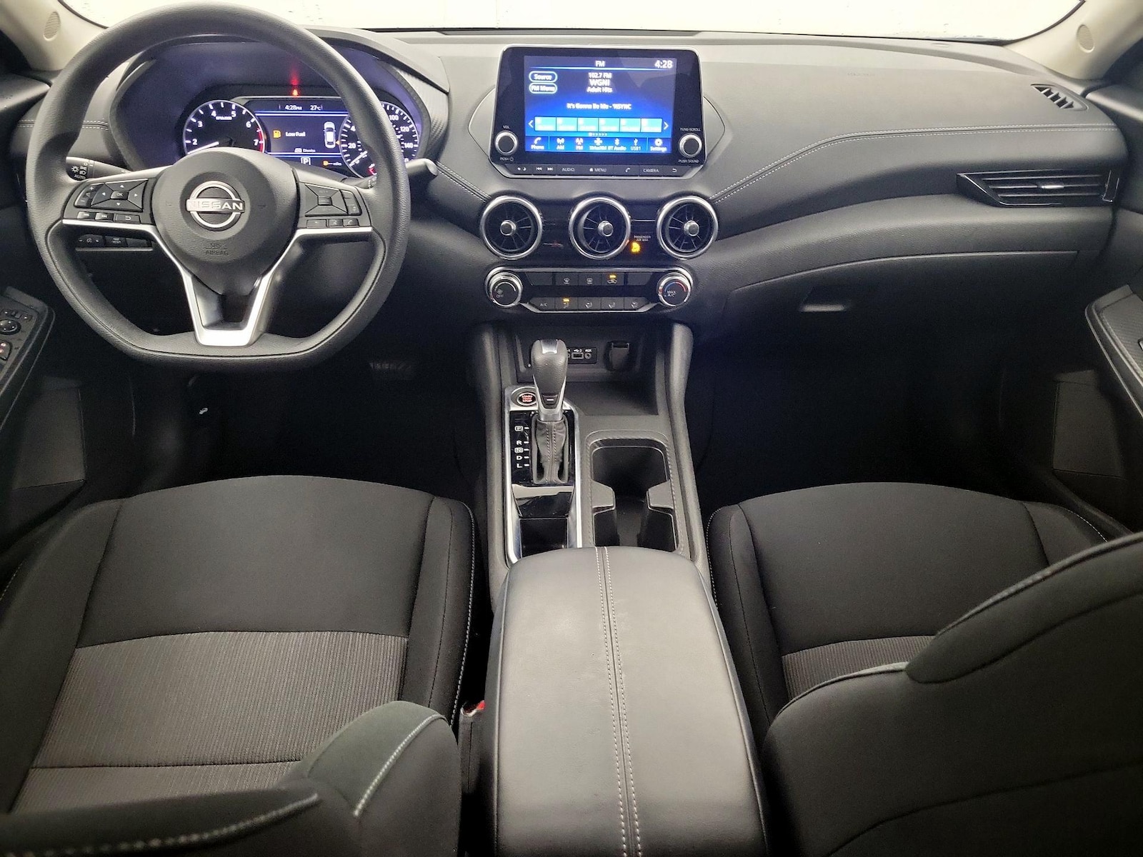 2025 Nissan Sentra SV - Photo 8
