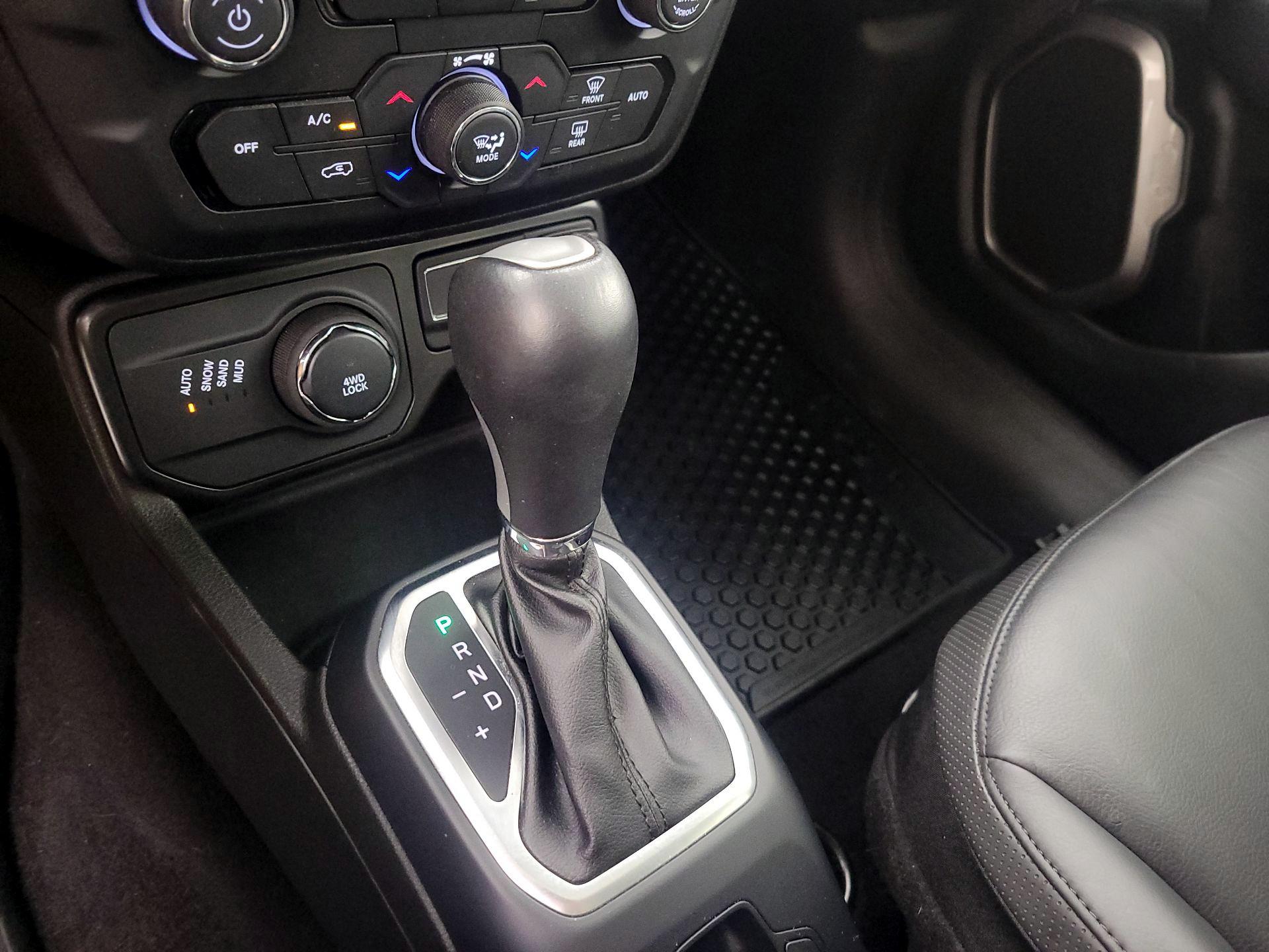 Thumbnail: 2023 Jeep Renegade - 18