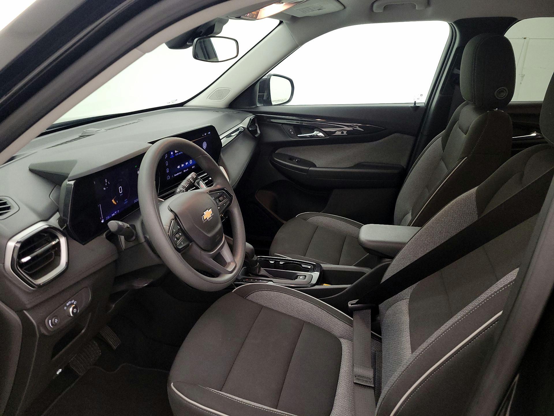 Thumbnail: 2025 Chevrolet TrailBlazer - 11