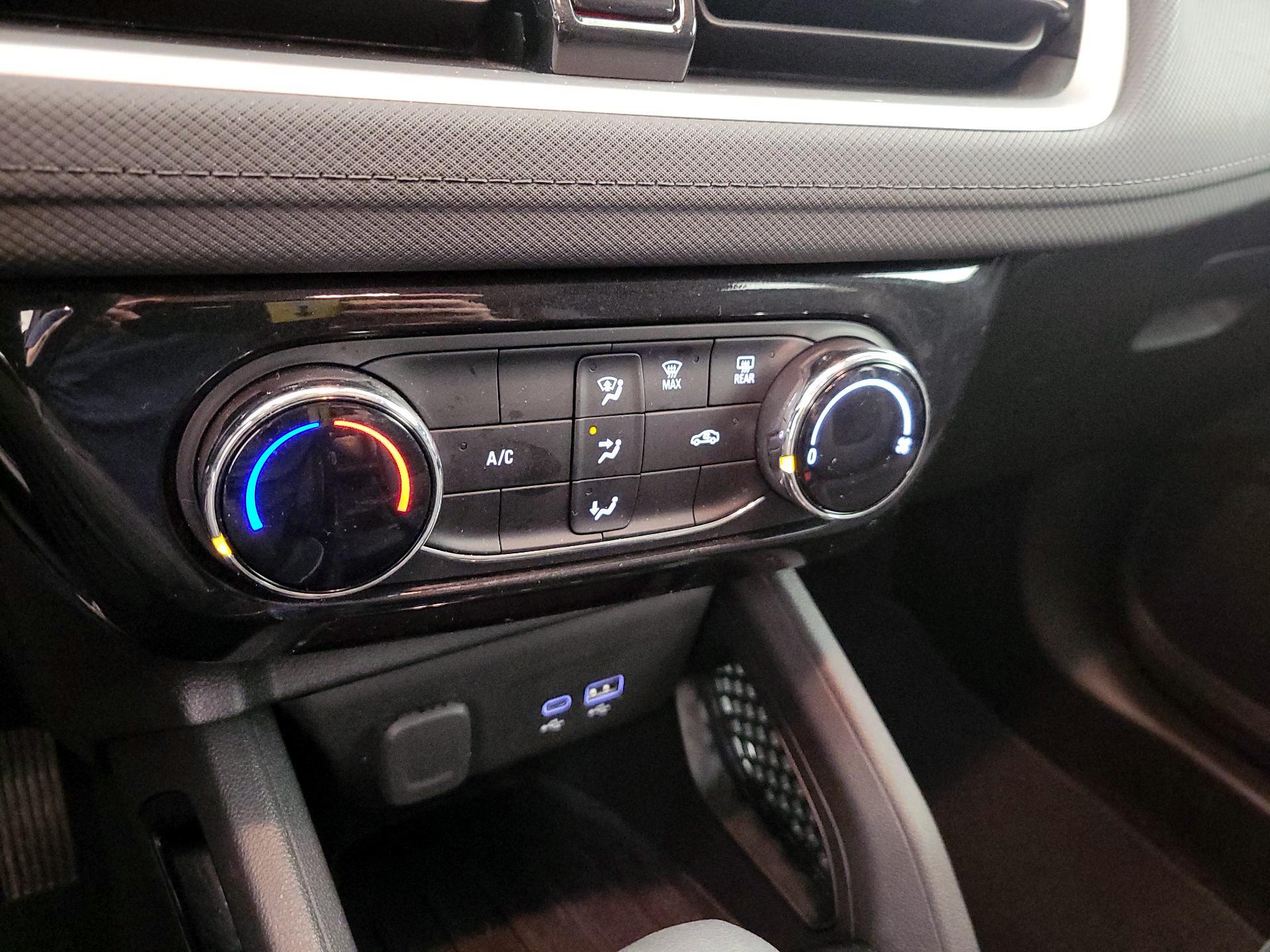 Thumbnail: 2025 Chevrolet TrailBlazer - 16