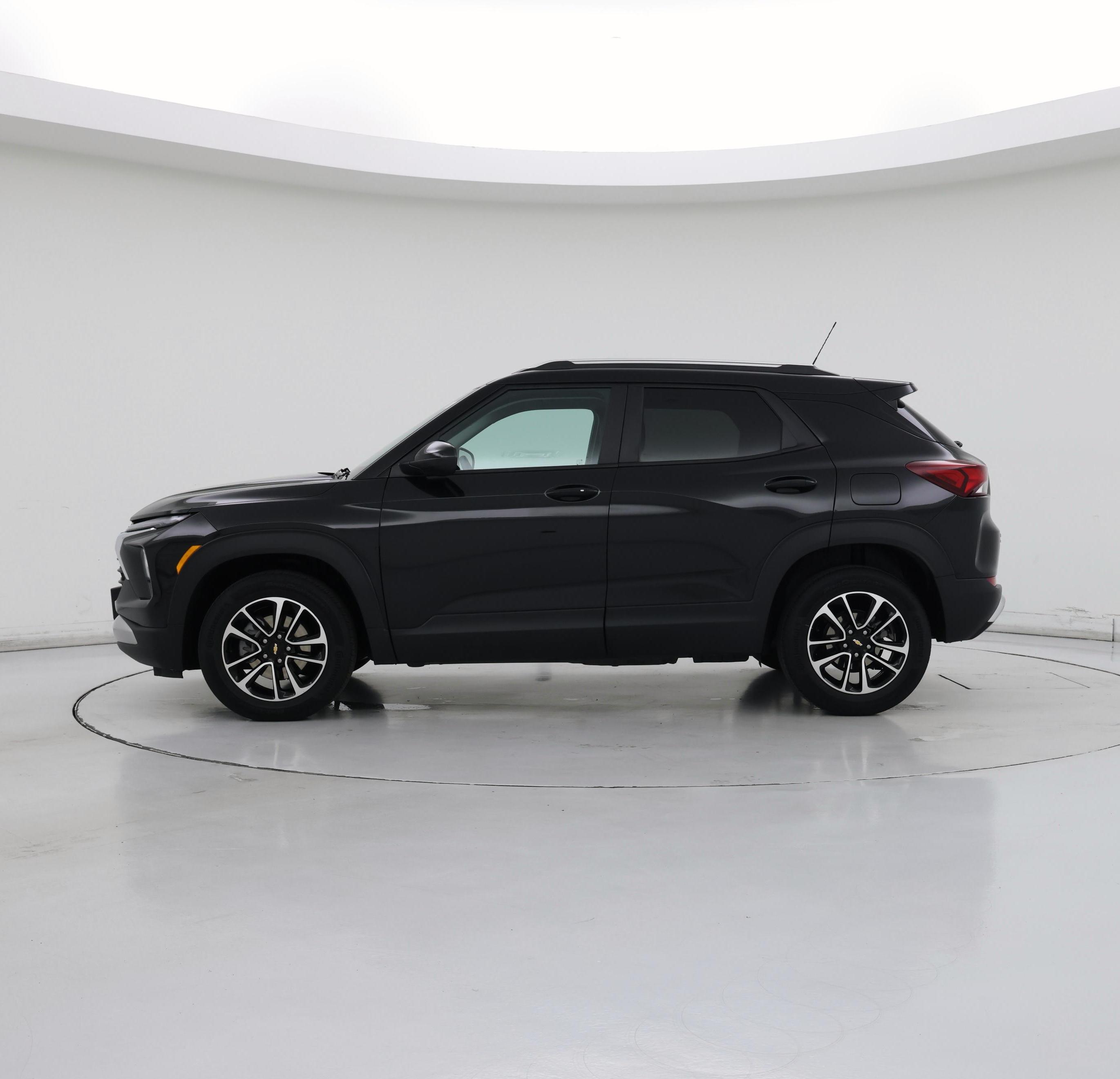 Thumbnail: 2025 Chevrolet TrailBlazer - 3