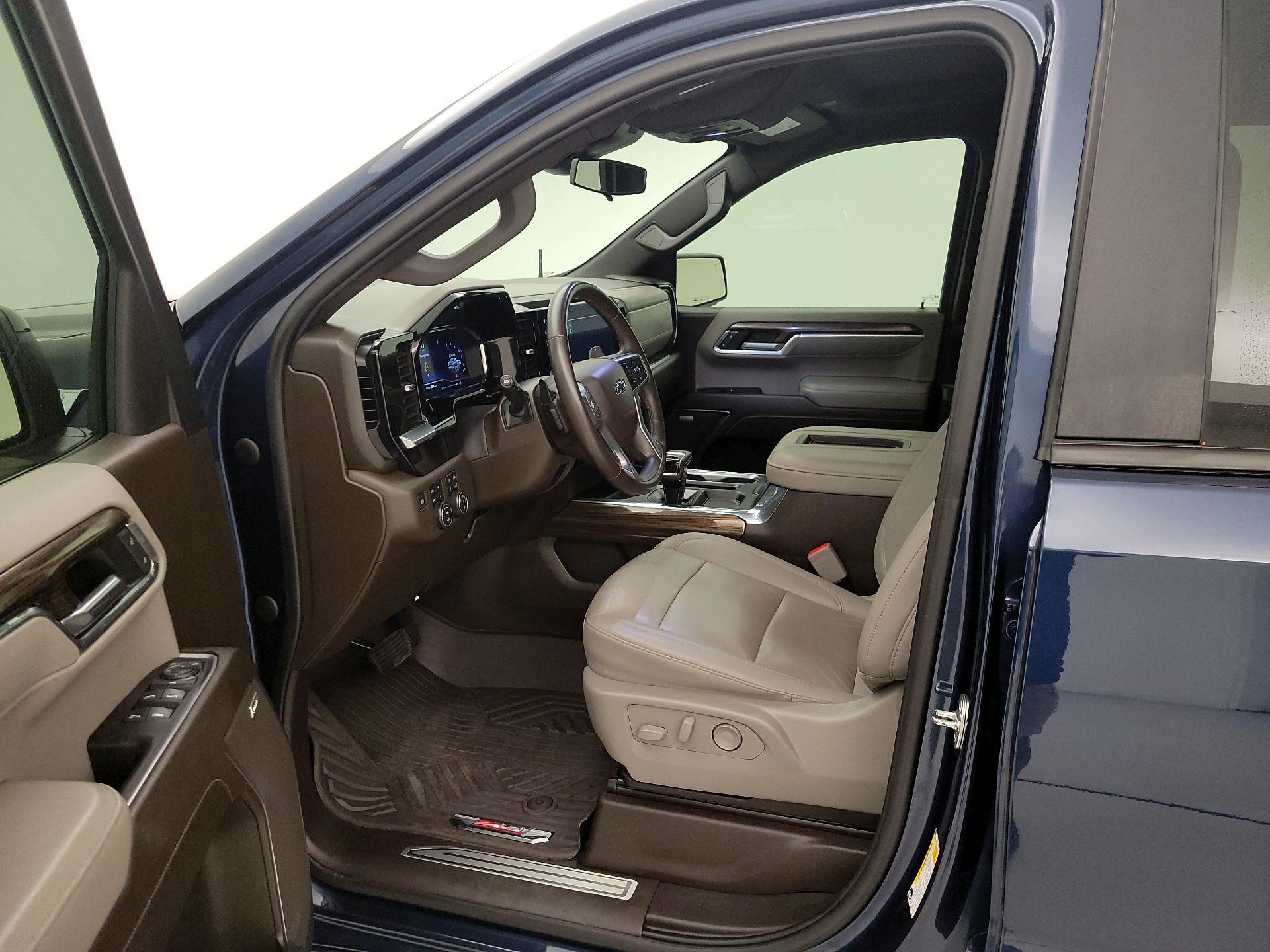 Thumbnail: 2022 Chevrolet Silverado 1500 - 11