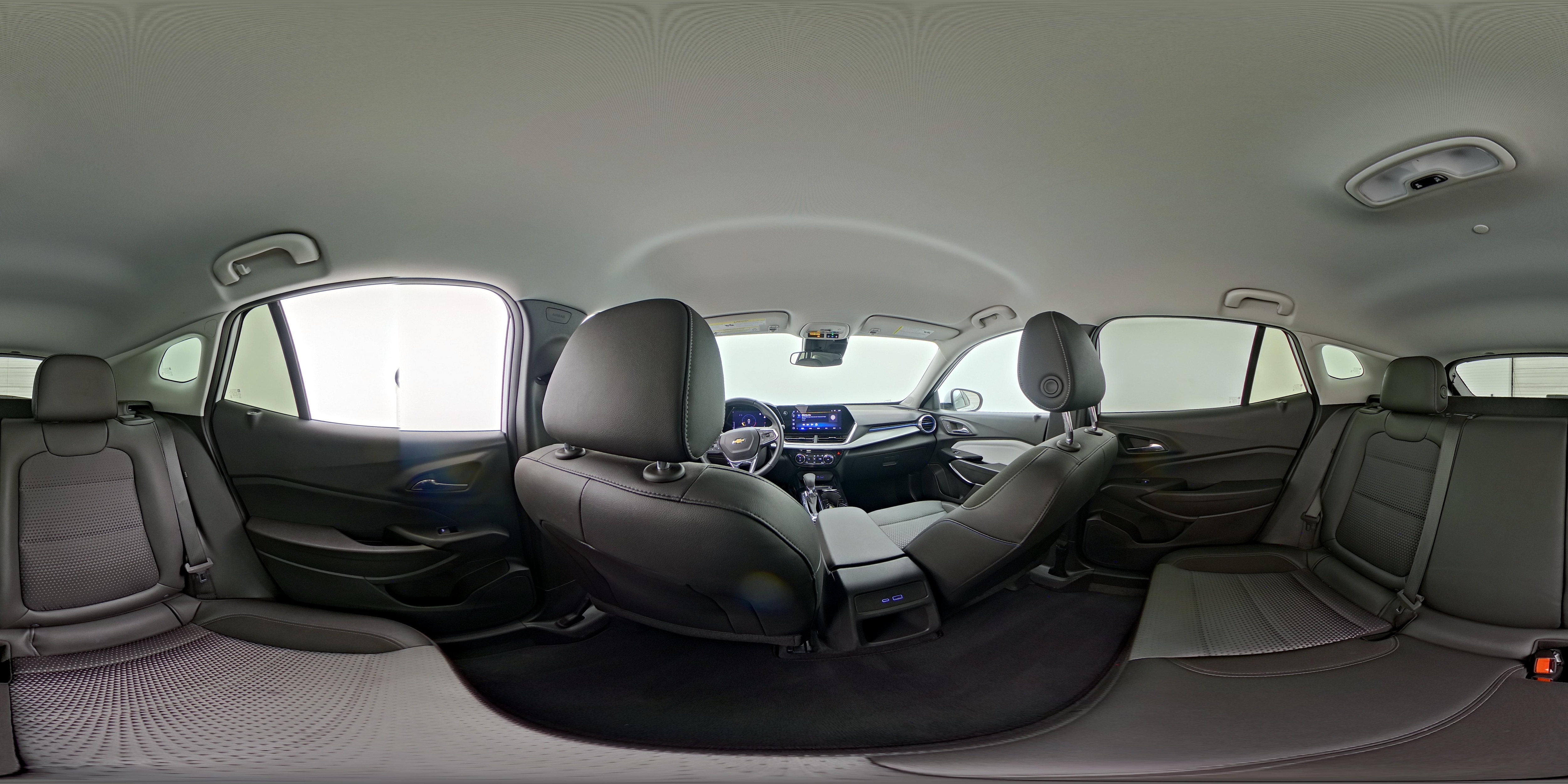 2025 Chevrolet Trax LT - Photo 25