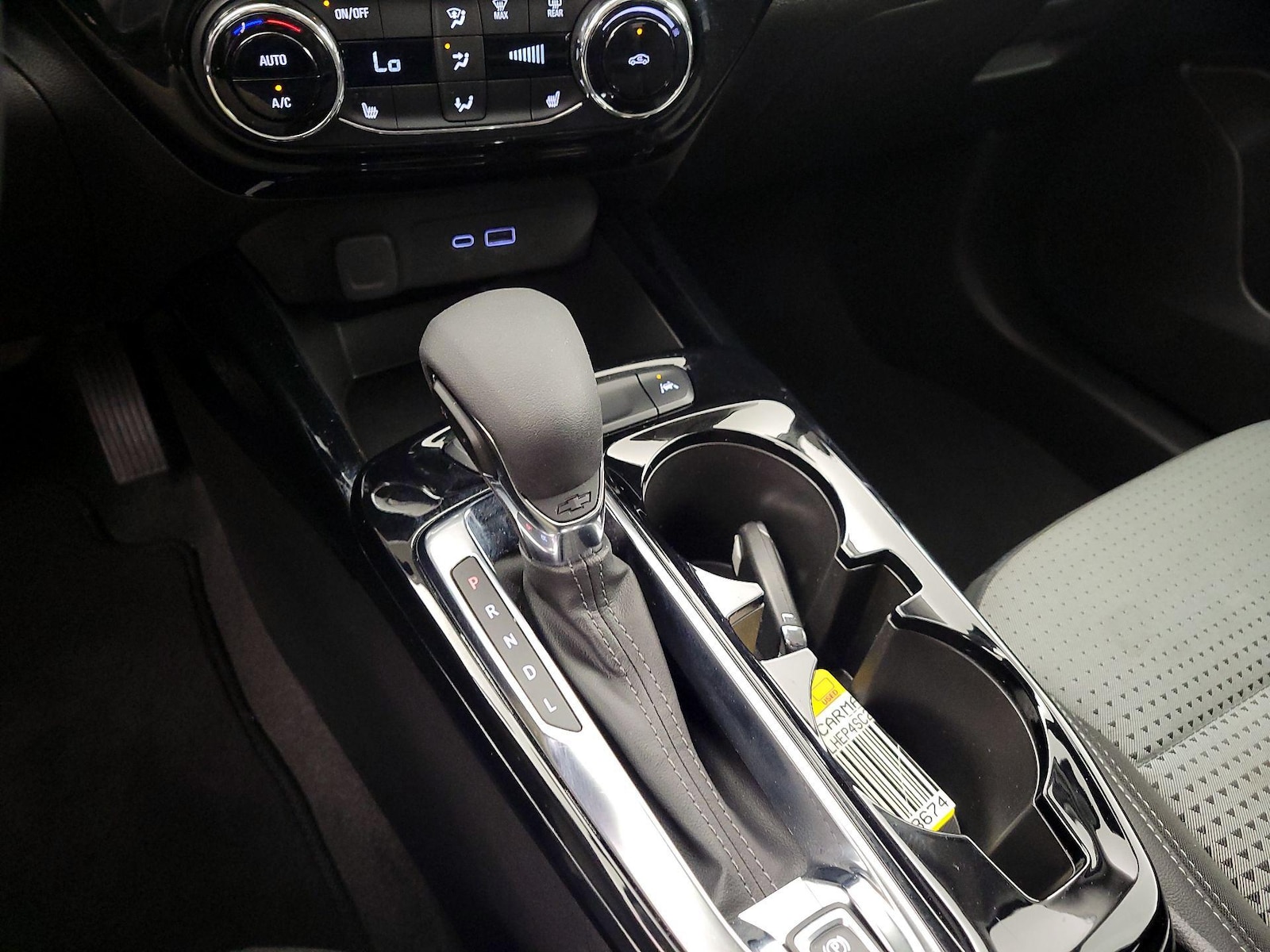 2025 Chevrolet Trax LT - Photo 18