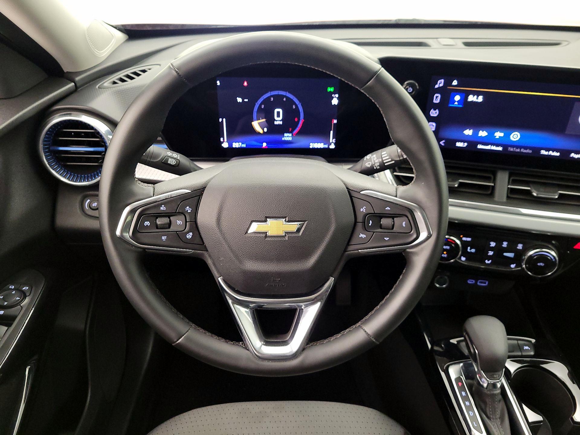 Thumbnail: 2025 Chevrolet Trax - 10