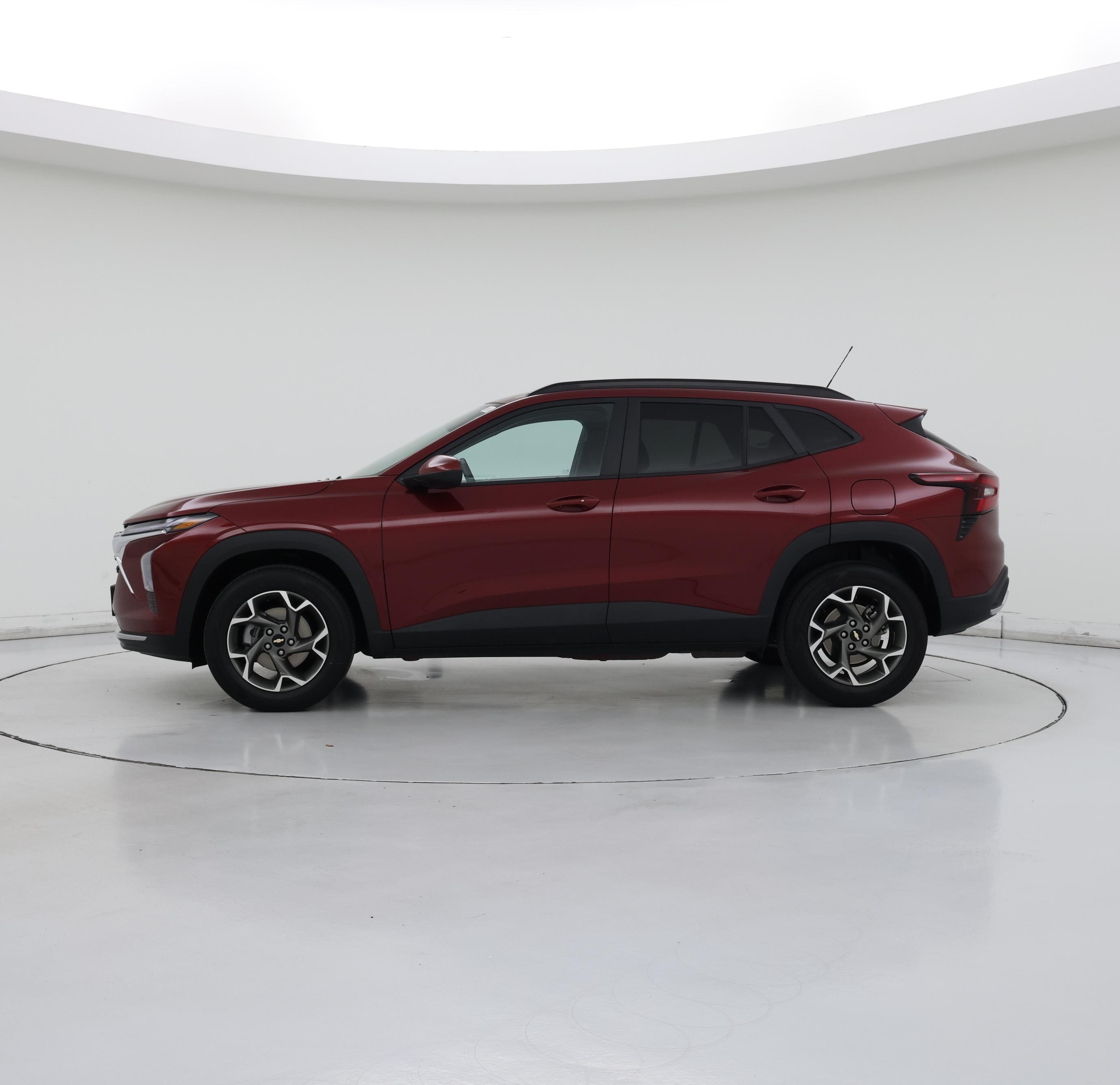 Thumbnail: 2025 Chevrolet Trax - 3
