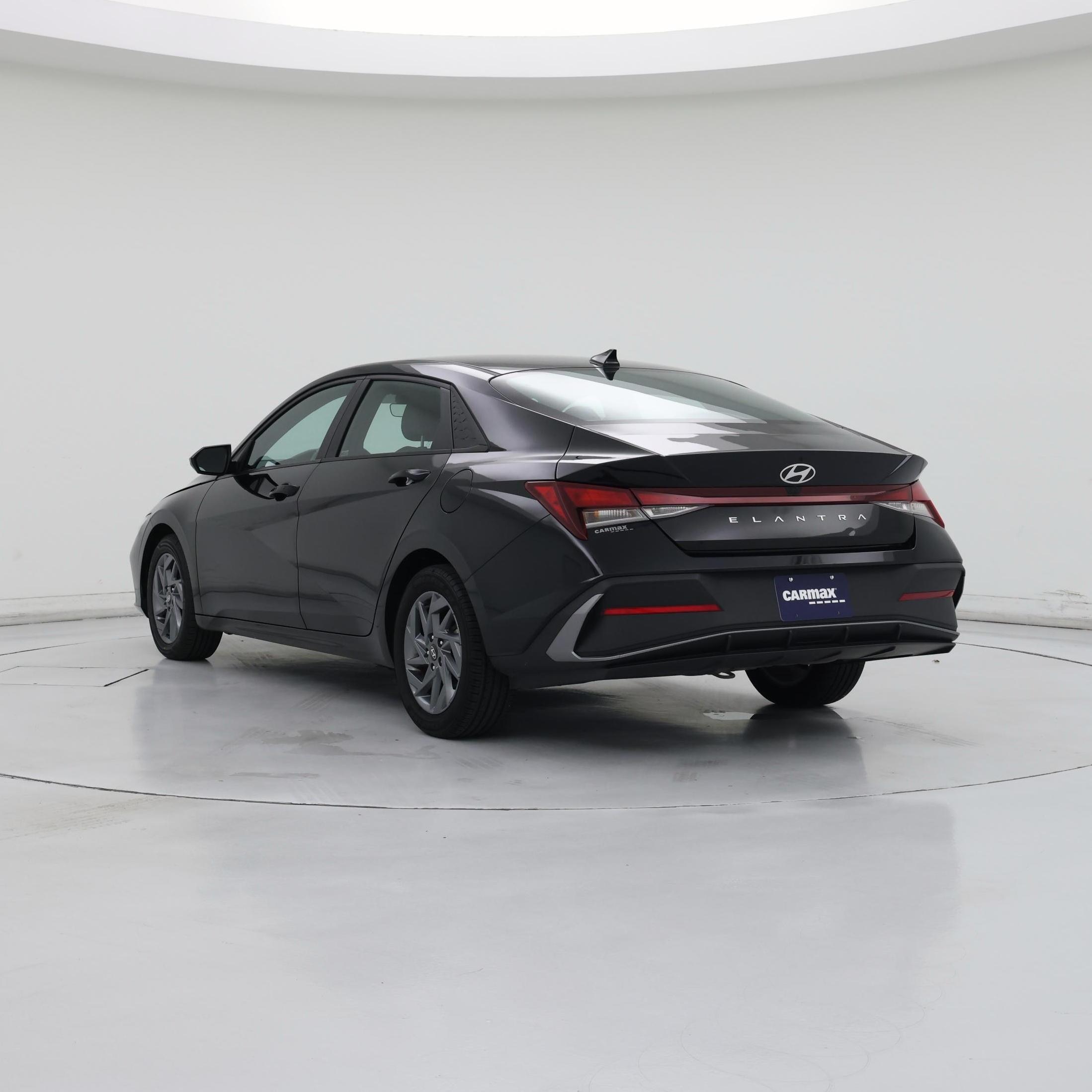 Thumbnail: 2024 Hyundai Elantra - 2